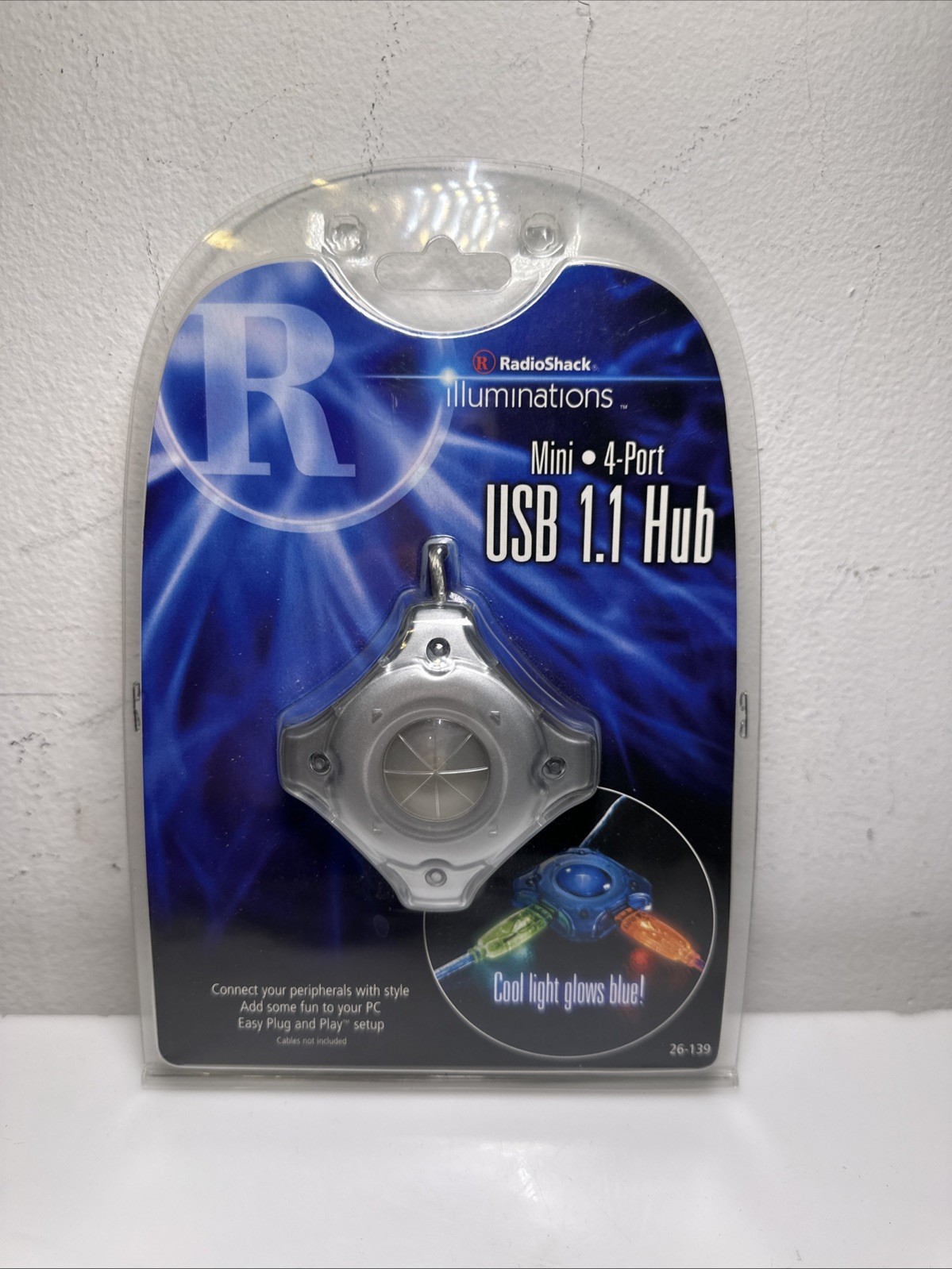 Radio Shack PC  Illuminations USB 1.1 Hub 4-Port Cool Light Glows Blue NOS New 