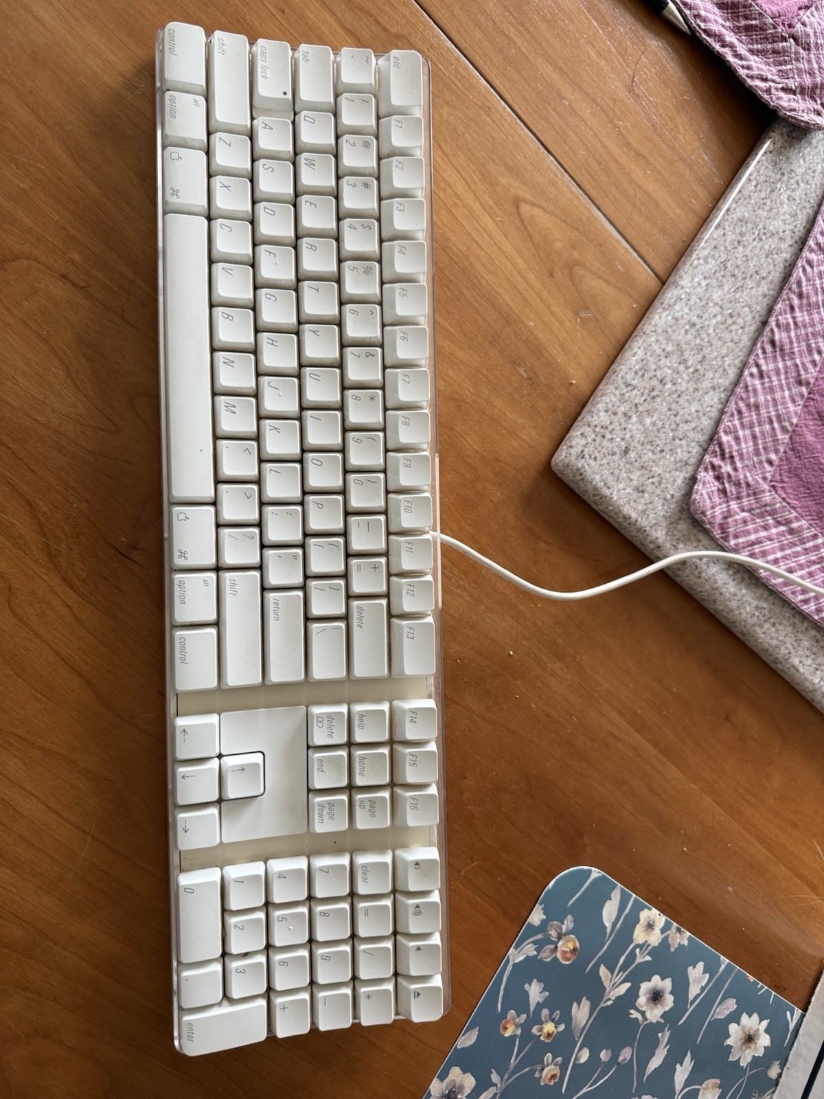 Vintage Apple Full Keyboard USB White