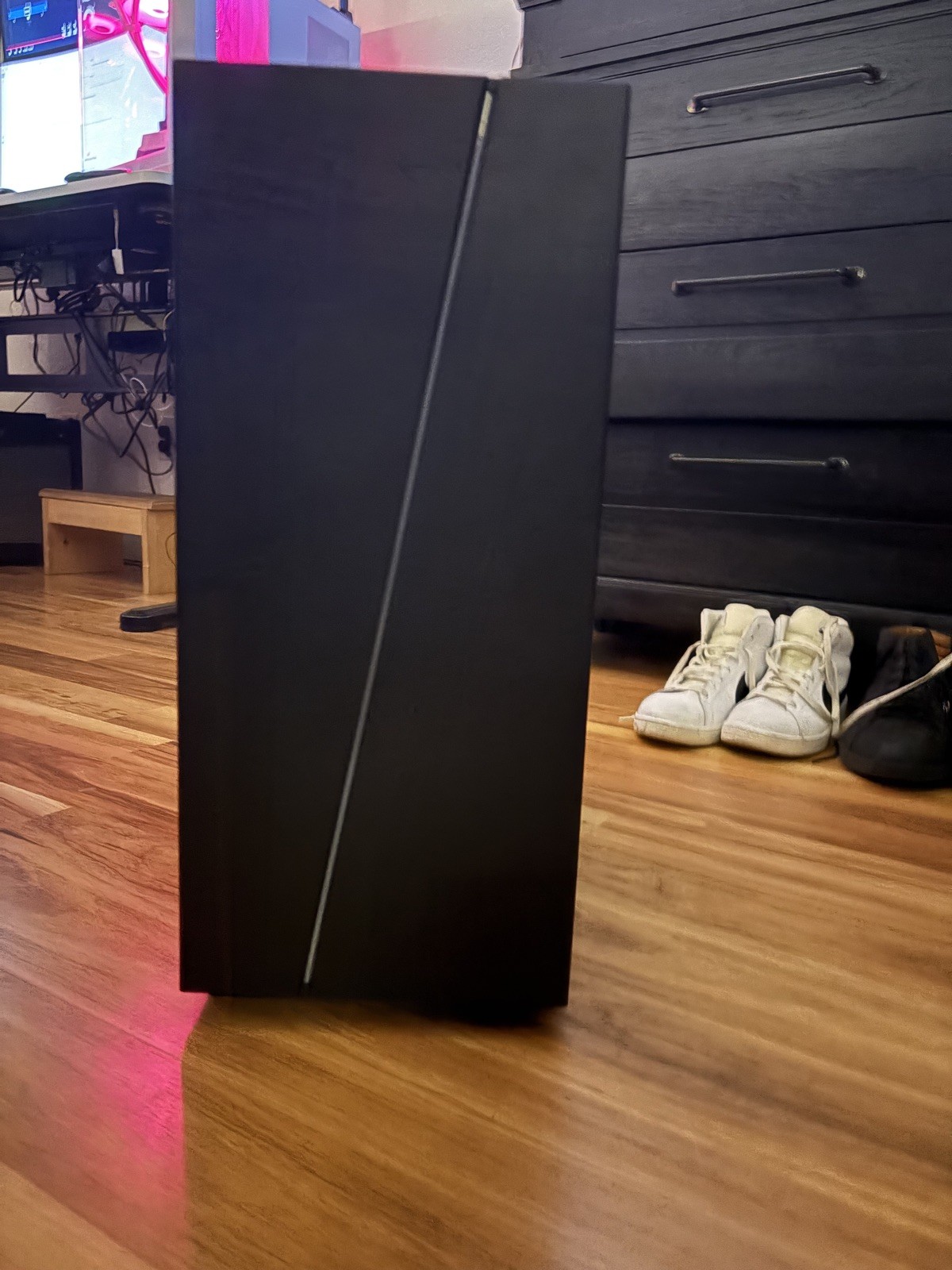 Cyber Power PC Ryzen 5 5600x, GeForce 2060 super, 8gb x 4 ram sticks, 240mm AIO
