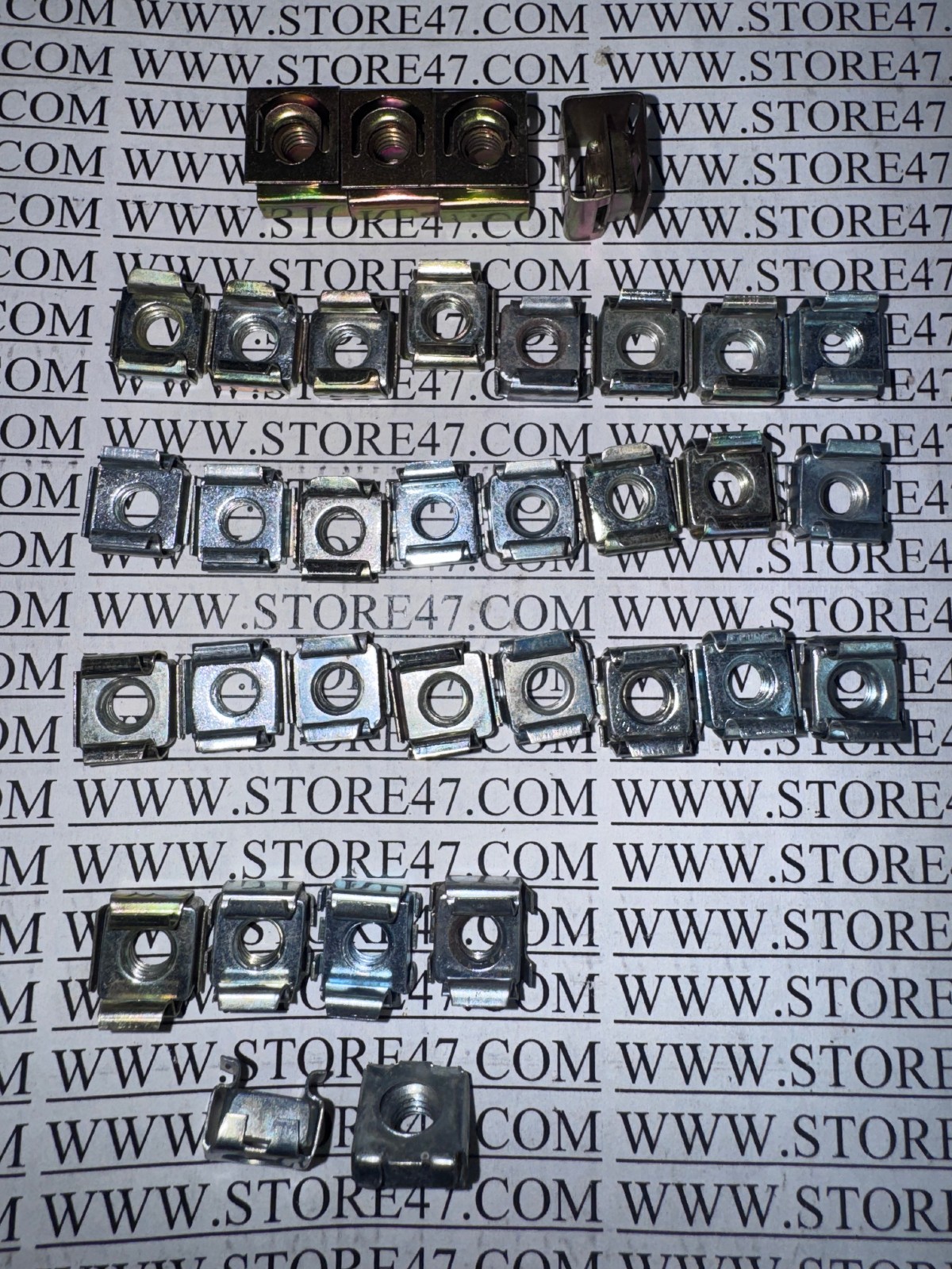 34pc LOT NEW NOS Genuine IBM M6x1.0 Rack Mount Cage Nuts 12J588 00N8709