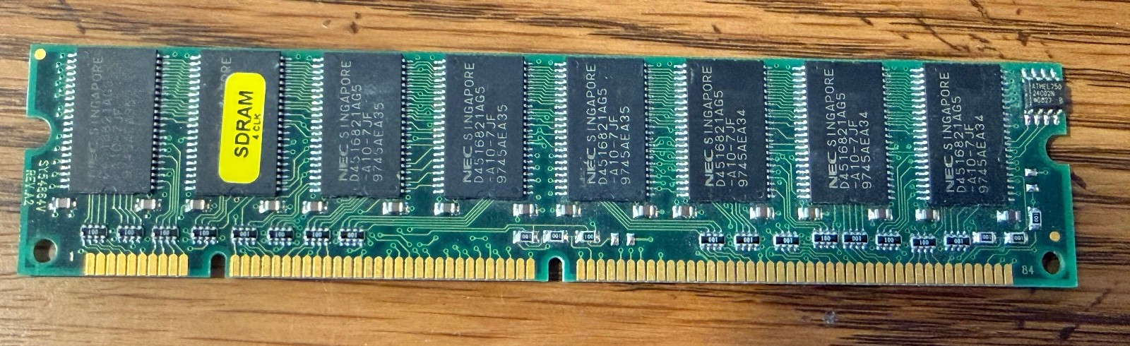 32MB PC100 SDRAM 168-pin DIMM 3.3V unbuffered 16 x NEC D4516821AG5-A10-7JF chips
