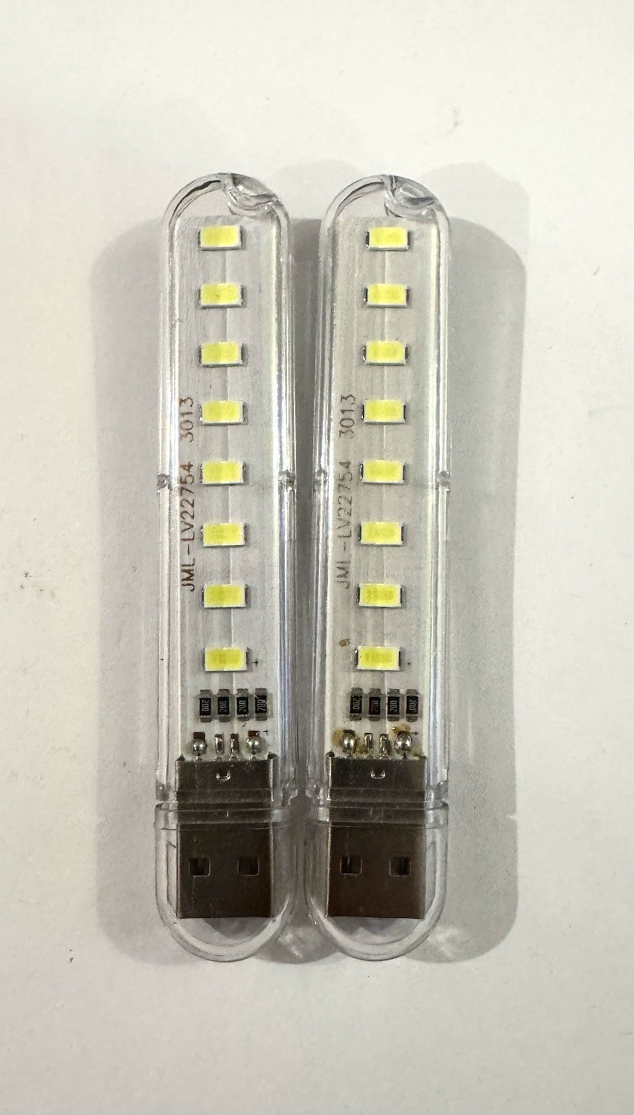 2 Pieces /8/ LED Mini LED Portable USB Lighting Computer Mobile Power Lamp Night