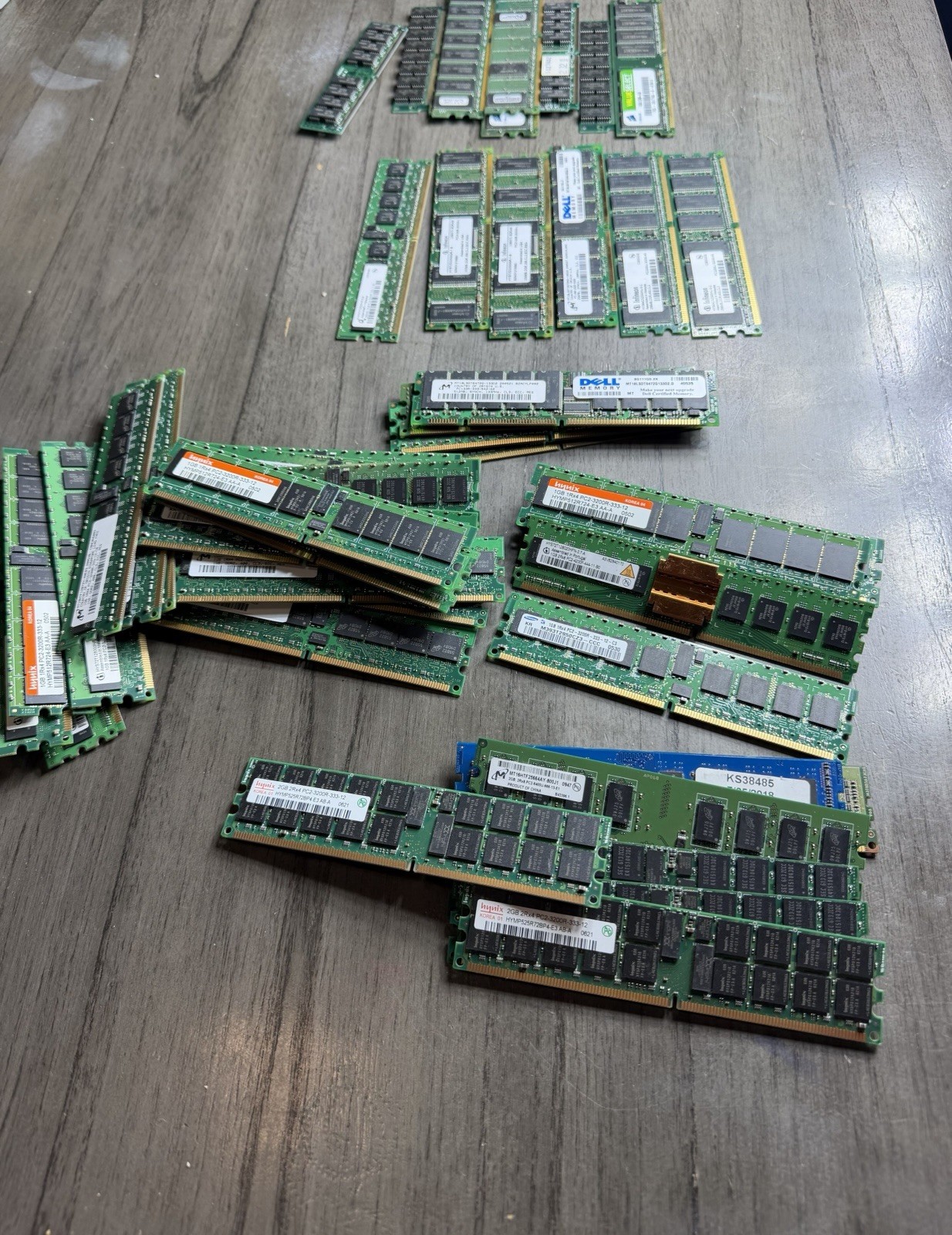 Lot of  Mixed RAM 2GB 1GB 512mb 256mb  & Mixed Brands / More Then 41 Modules