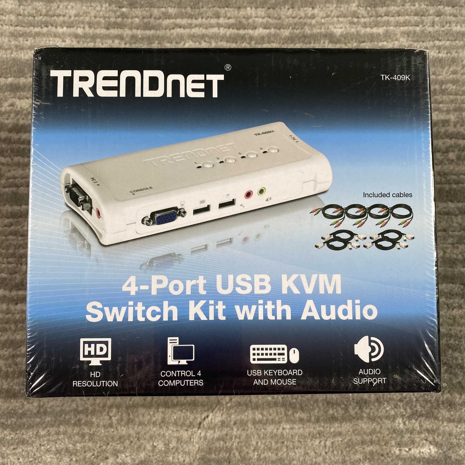 TRENDnet 4-Port USB KVM Switch Kit With Audio TK-409K White VGA Cables PC Laptop