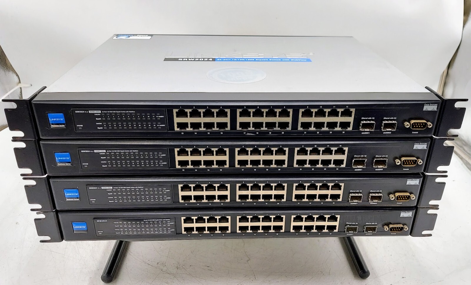 LOT OF 4 Cisco Linksys SRW2024 1.2 24-Port 10/100/1000 Gigabit Switch WebView