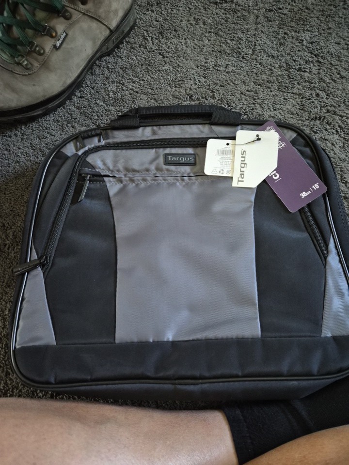 Targus CityLite 14in Laptop Briefcase Nylon Padded w/ Partitions Black/Gray