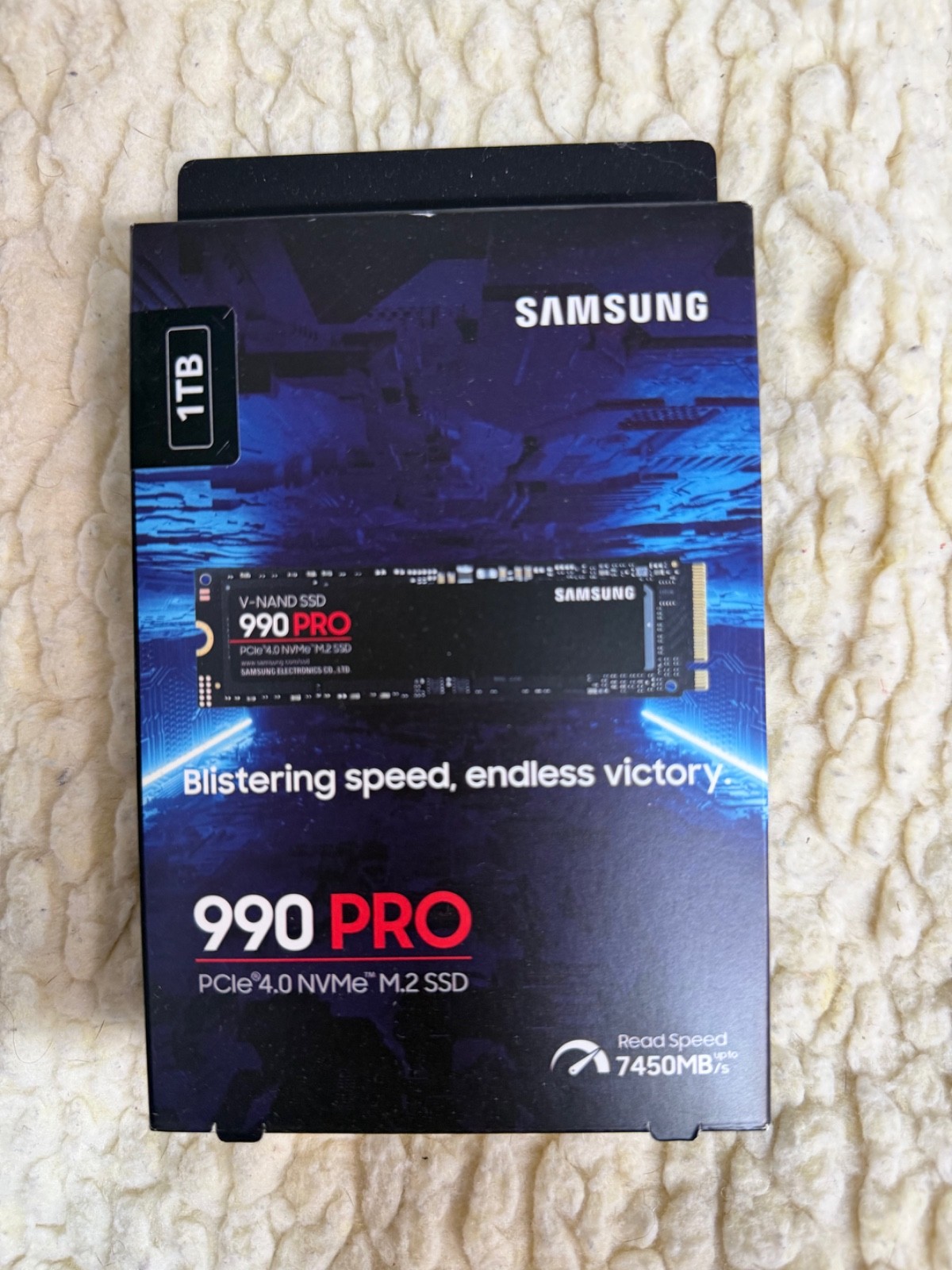 NEW Samsung 990 PRO 1TB PCIe 4.0 NVMe M.2 Internal SSD