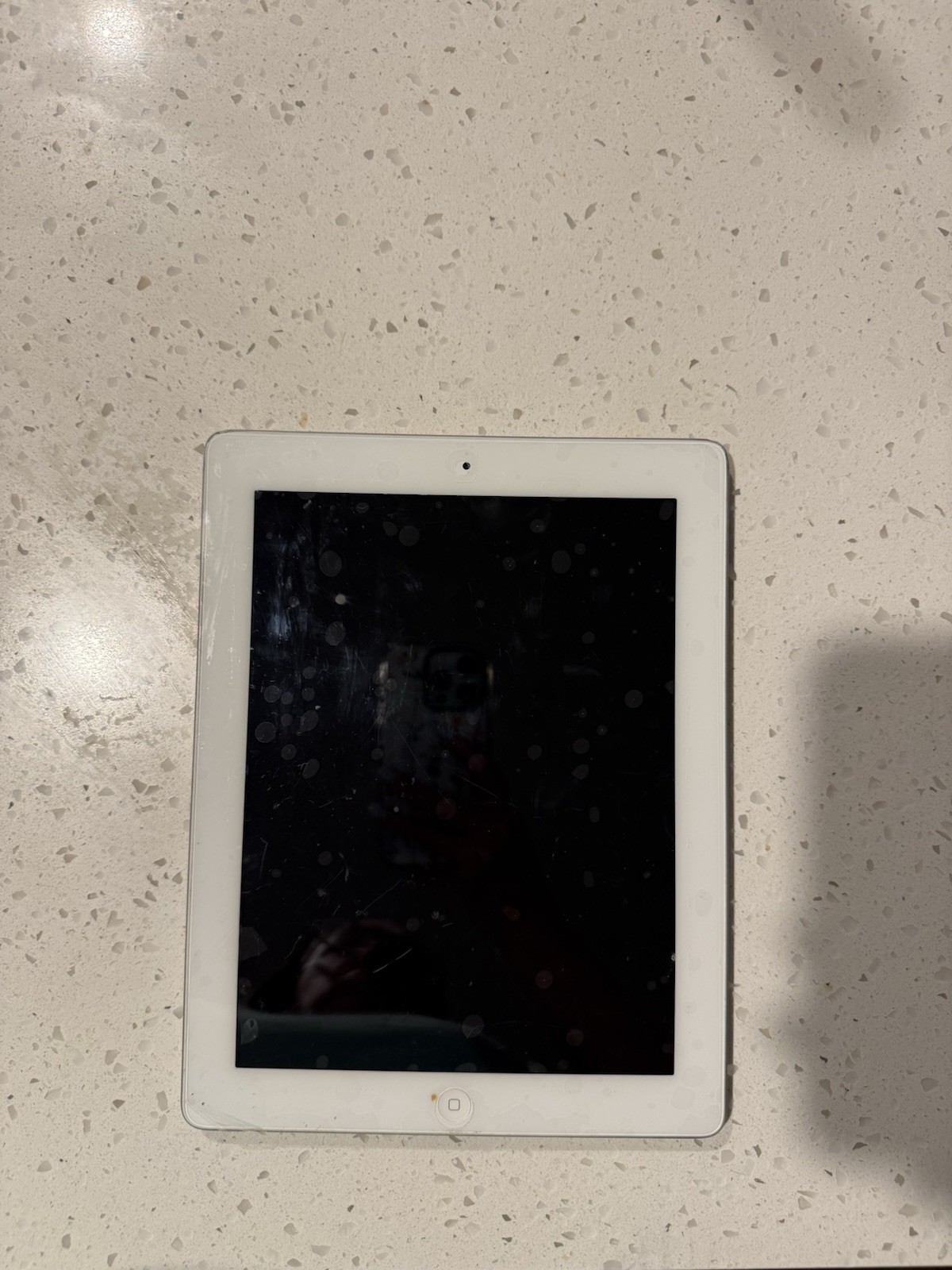 Apple iPad 3rd Gen 32GB Rare iOS 6.1.3 White Wi-fi A1416