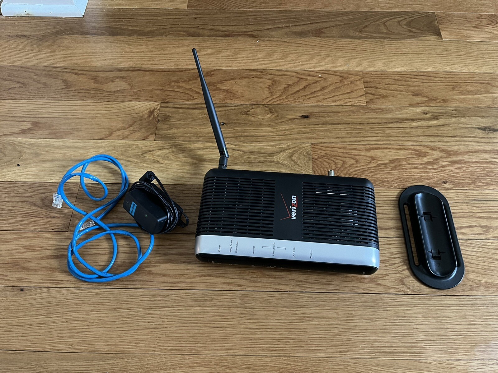 Actiontec M1424WR Rev D Verizon FIOS Wifi Modem Router Power Cord + Cables