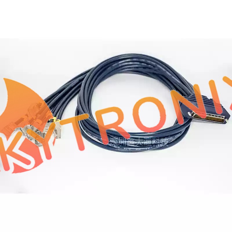 1PCS Cisco Octal Cable 2509 2511 2600 NM-16A CAB-OCTAL-ASYNC NEW