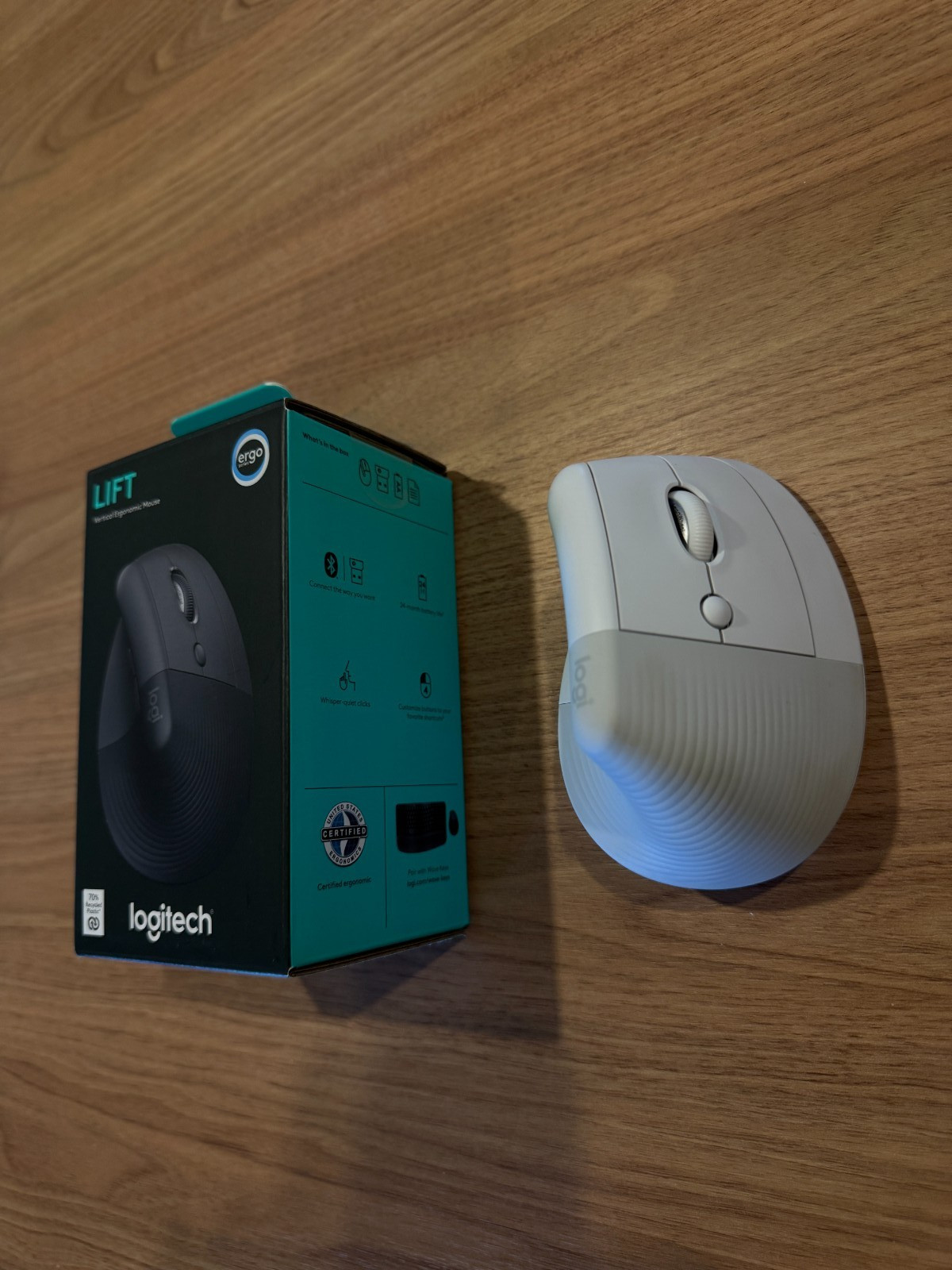 Logitech Lift for Mac Wireless Vertical Ergonomic Mouse - Pale Grey
