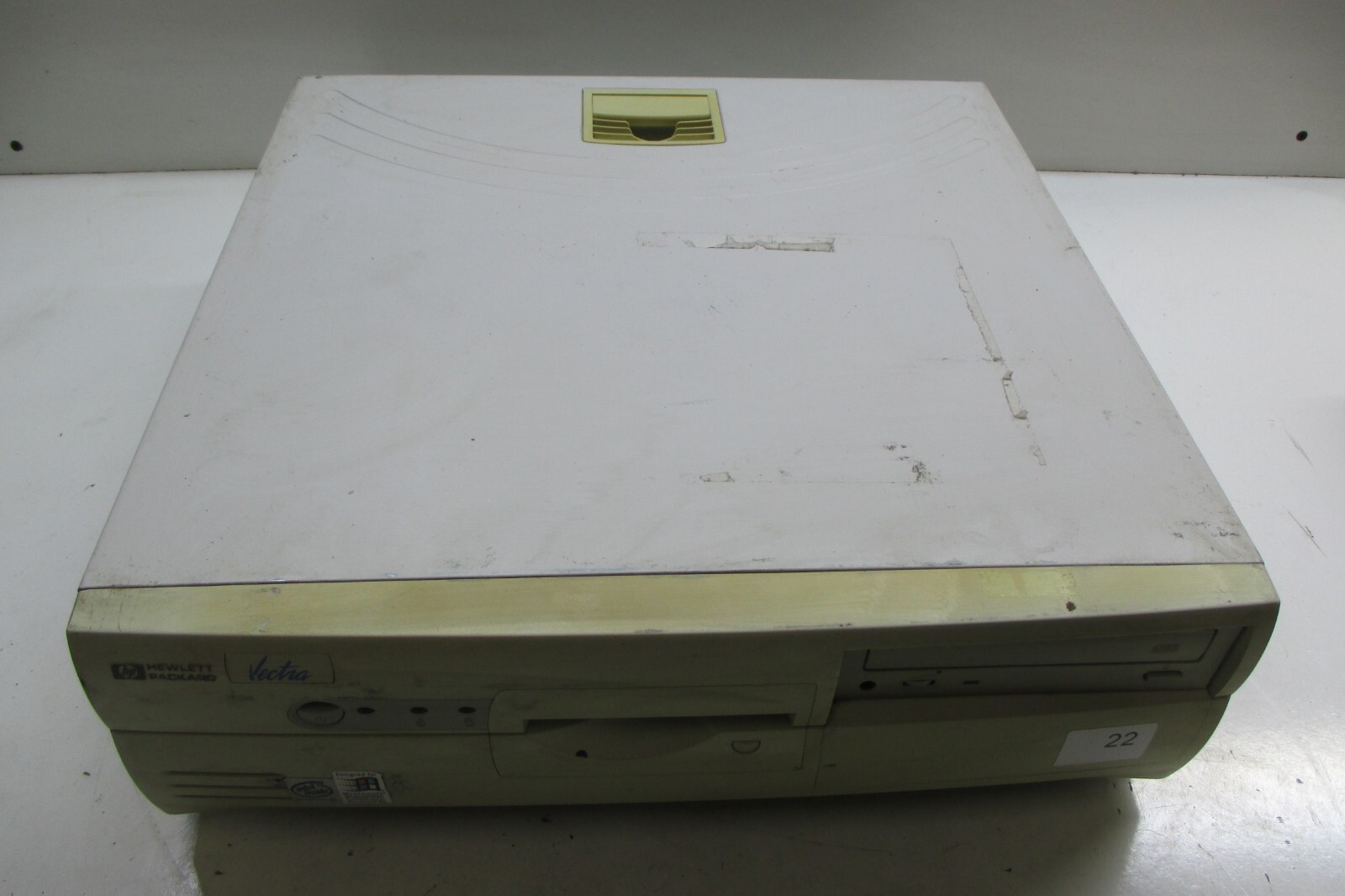 HP Vectra VL400 DT Desktop Computer Intel Pentium 3 128MB Ram No HDD - Has Rust