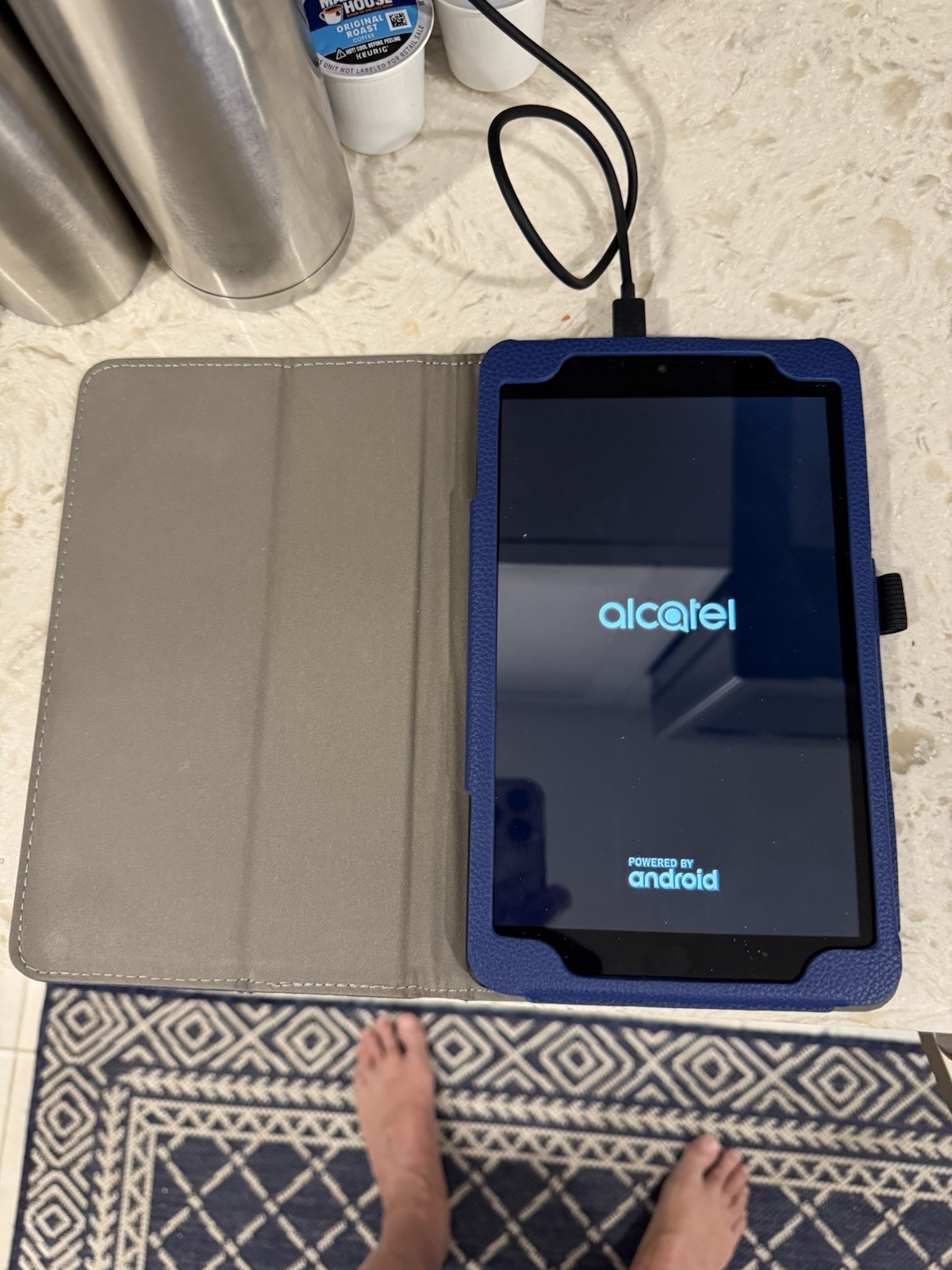 Alcatel T-Mobile Tablet 16gb A30 9024W With Case Included (Bundle)