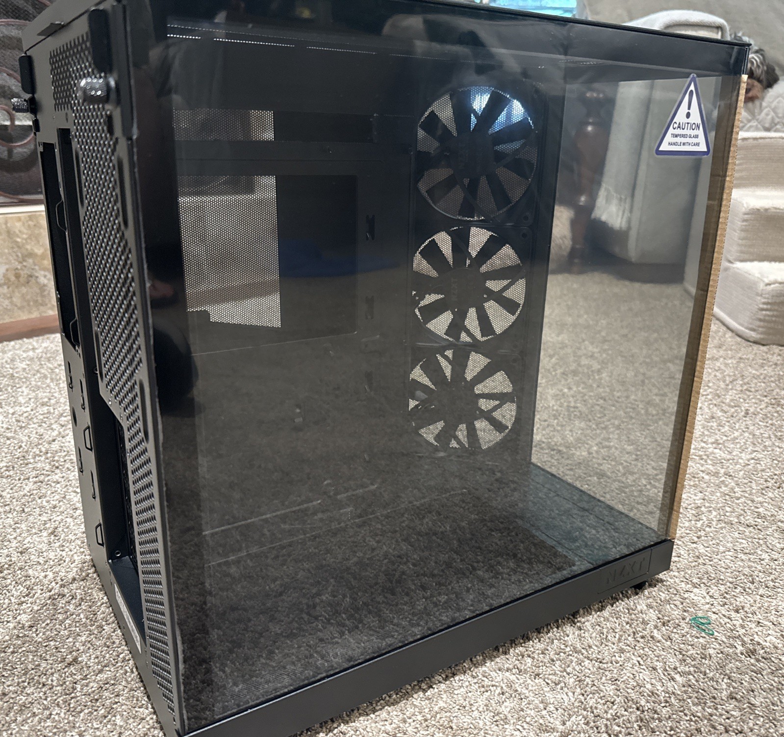 NZXT H6 Flow Compact Dual-Chamber Mid-Tower Airflow Case. CA-2205 -Black