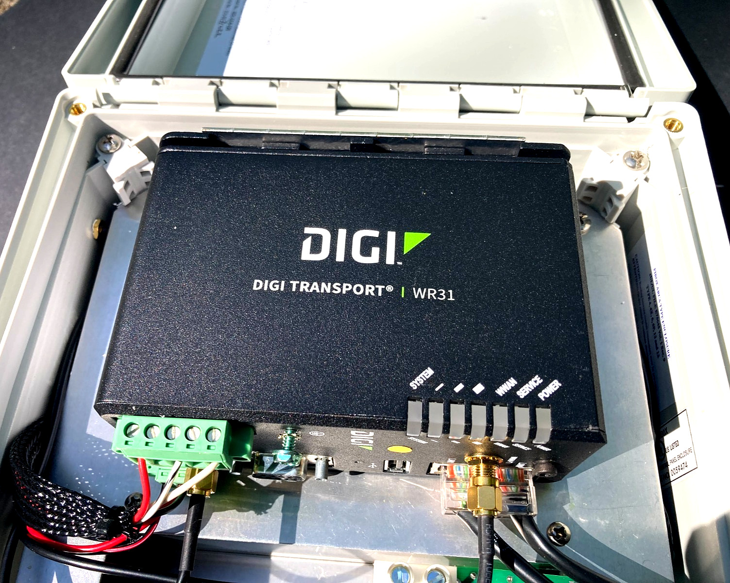 5 DIGI Transport WR31 Cellular Routers 4G HSPA+ LTE WR31-L52A-DE1-TBW/ ARCAFIBOX