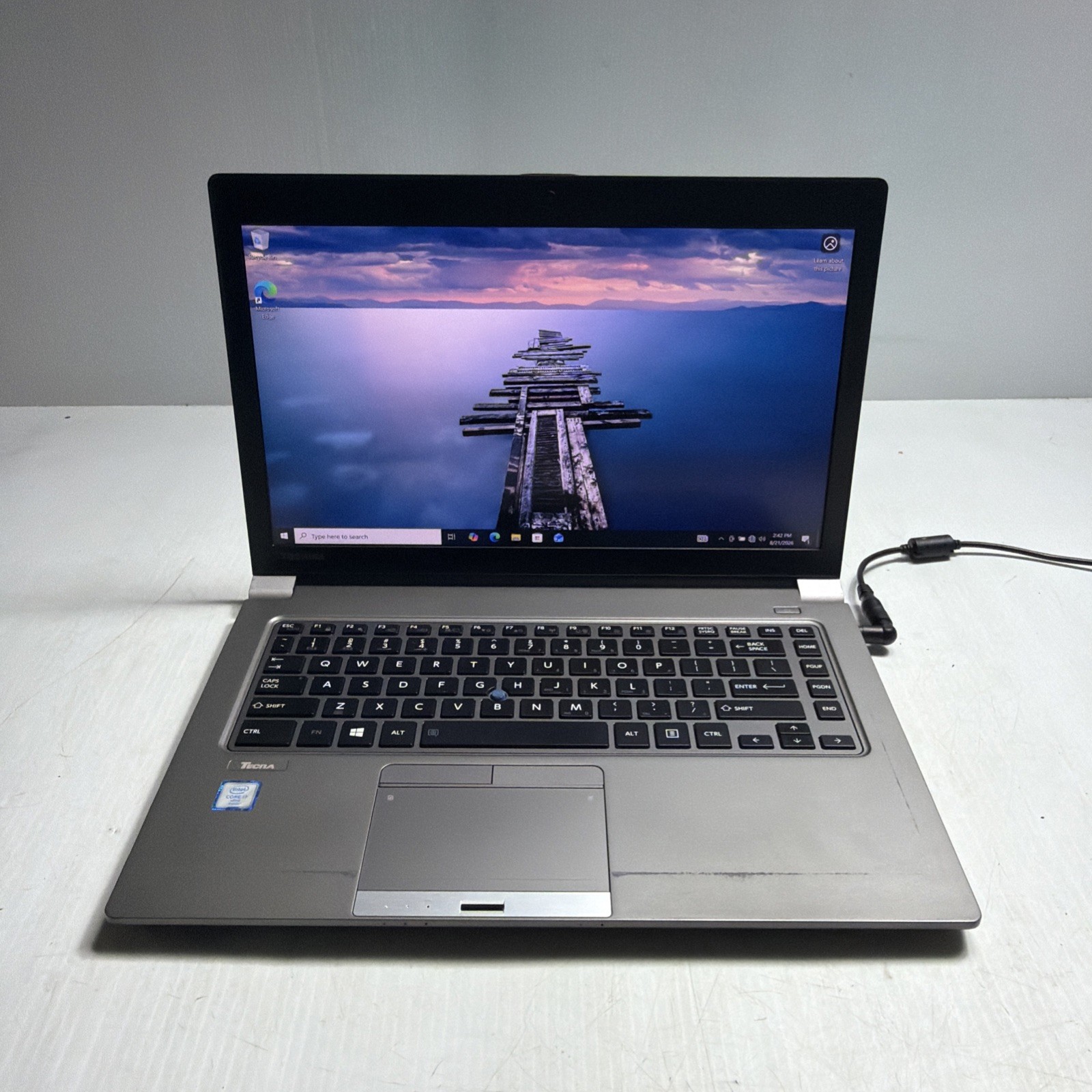 Toshiba Tecra Z40-C 14" Laptop i7-6600u 8gb Ram 256gb SSD Windows 10 Pro