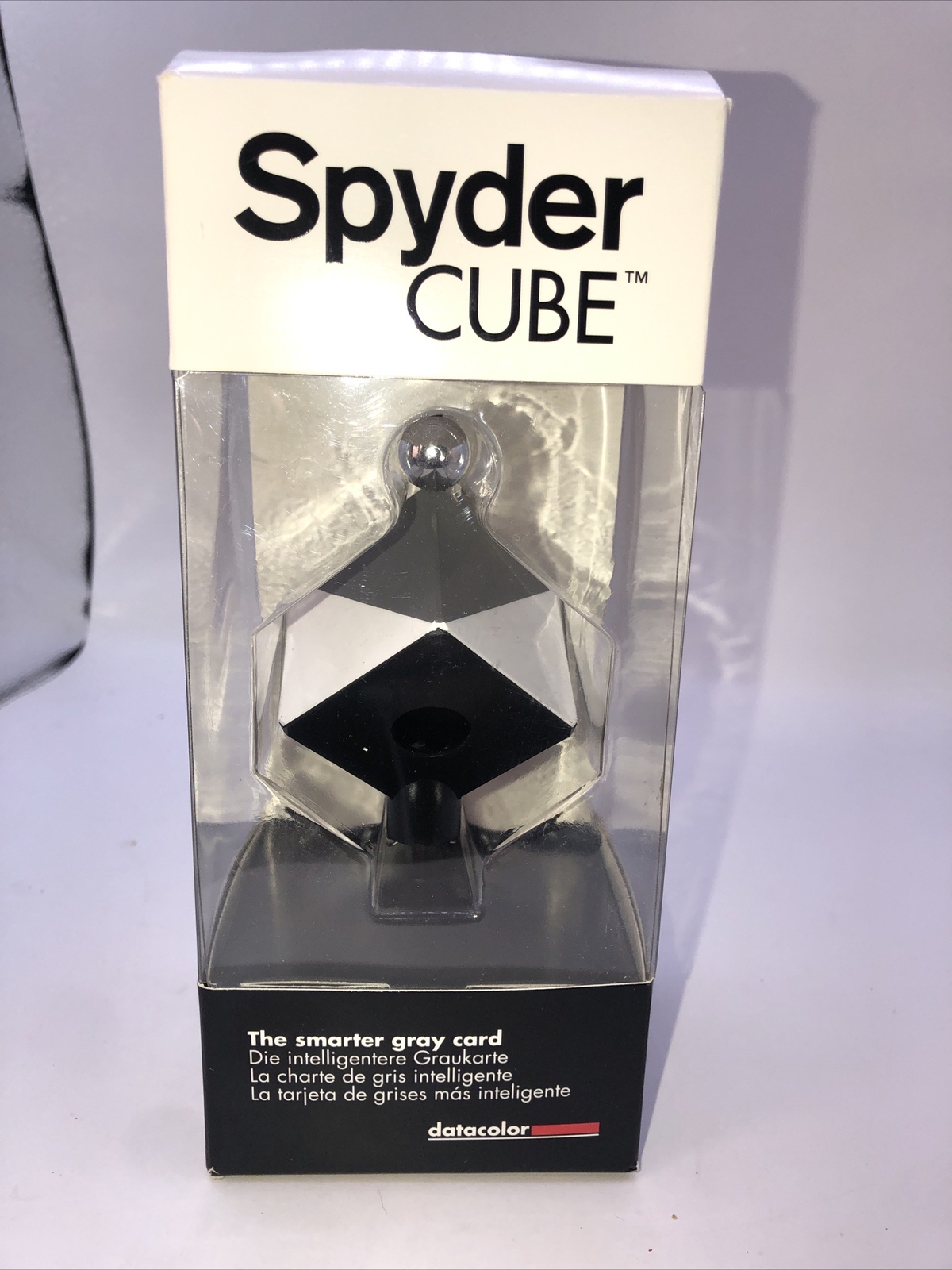 Datacolor SpyderCube - 3D Advanced Calibration Tool and Profiling Solution fo...