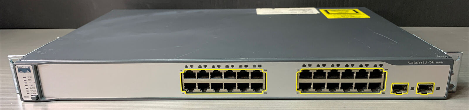Cisco Catalyst 3750 WS-C3750-24TS-S V06 24-Port Managed 10/100 Switch