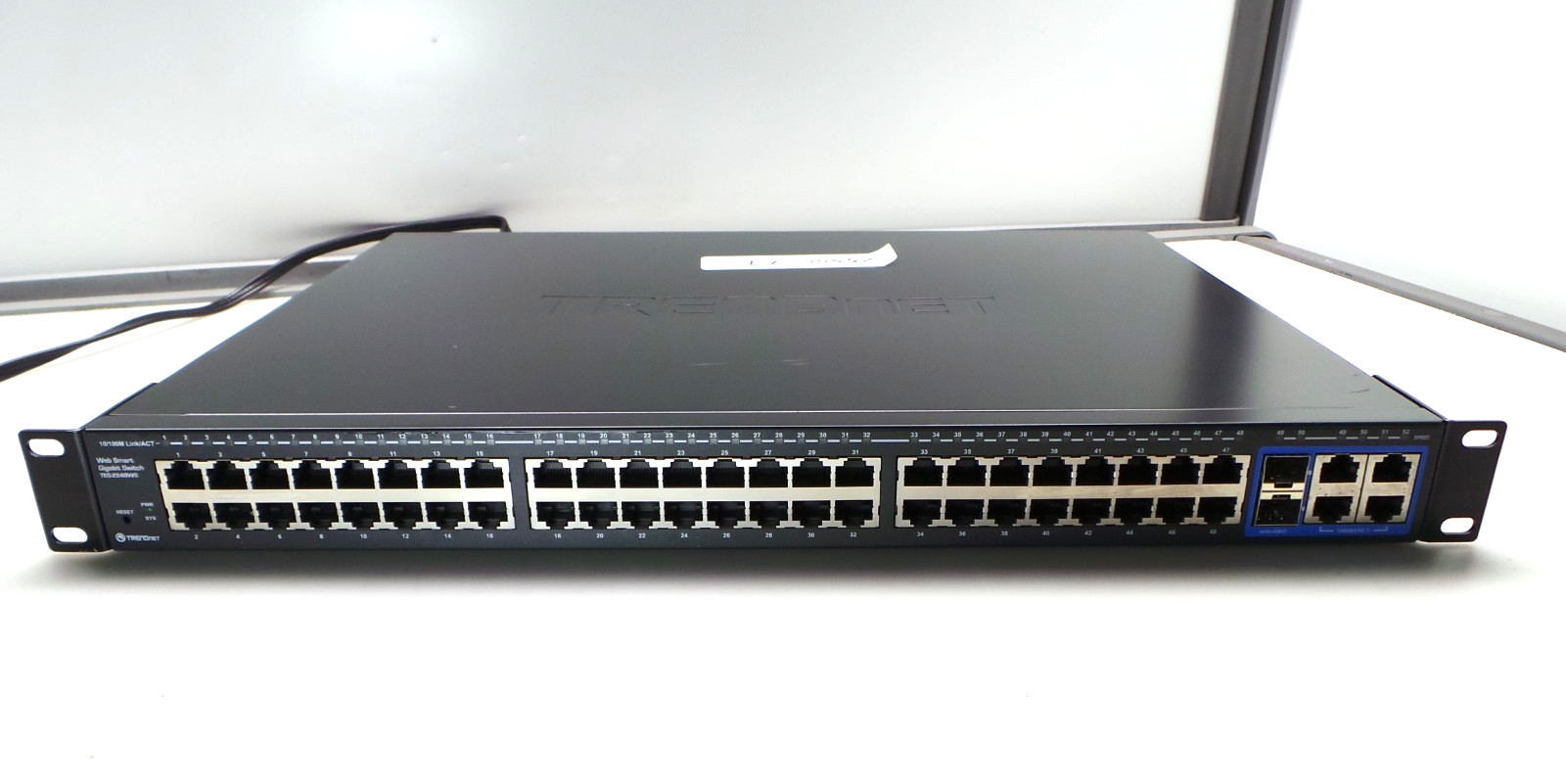TRENDnet TEG-2248WS - 48-Port - 10/100 Mbps Web Smart Gigabit Switch - Tested