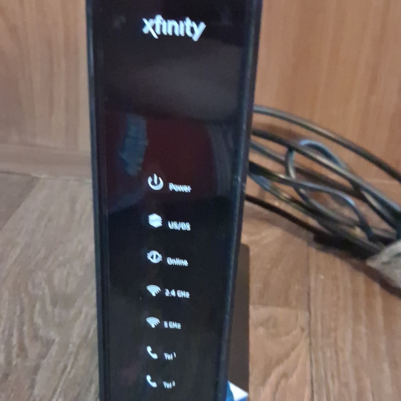 XFINITY XB3 DOCSIS 3.0 Dual-Band 802.11ac Cable Modem Router 4-Port