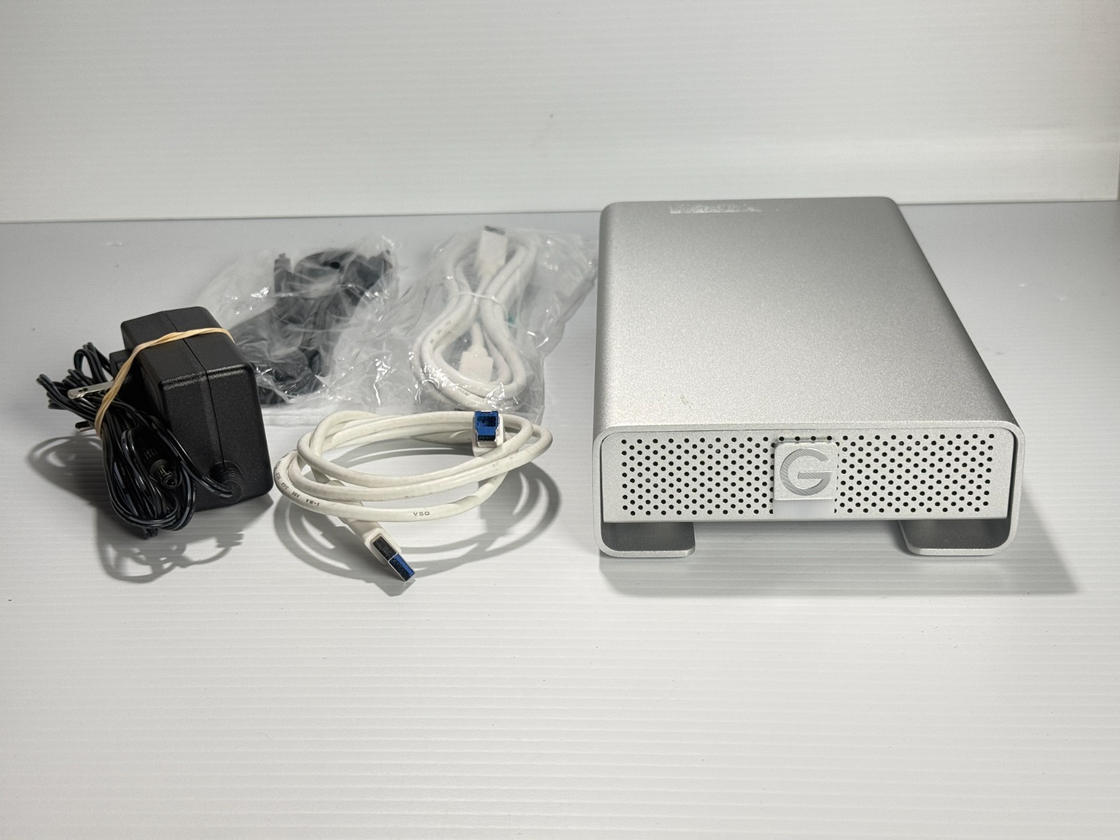G-Technology G-Drive 4TB Desktop External FireWire 800 USB 3.0 HDS724040ALE640