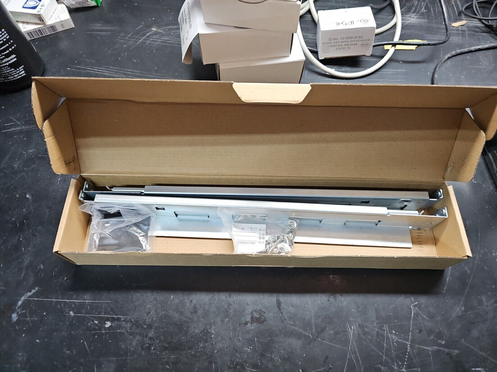 Eaton for Eaton 3U Slider Rail Rackmount Kit 733-M2273 730-B1093 B1093N410180