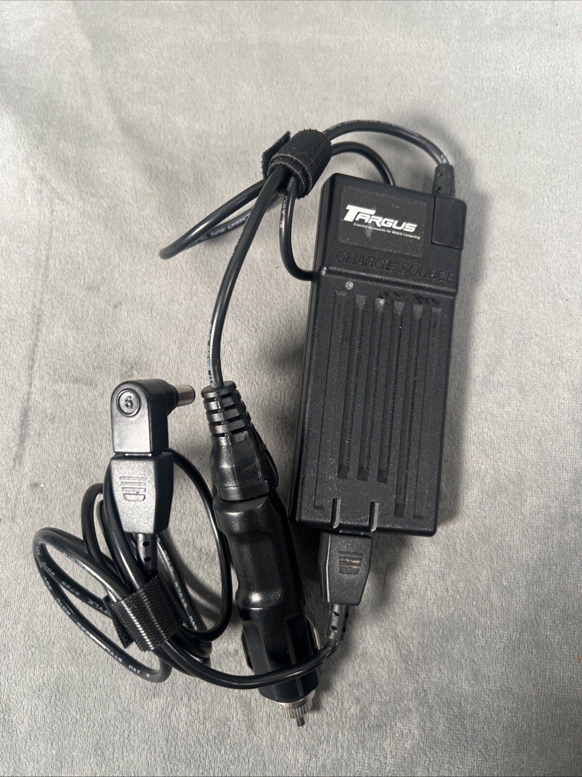 Genuine Targus PA-AA-70W-CWT Power Adapter 3-24VDC With Cables