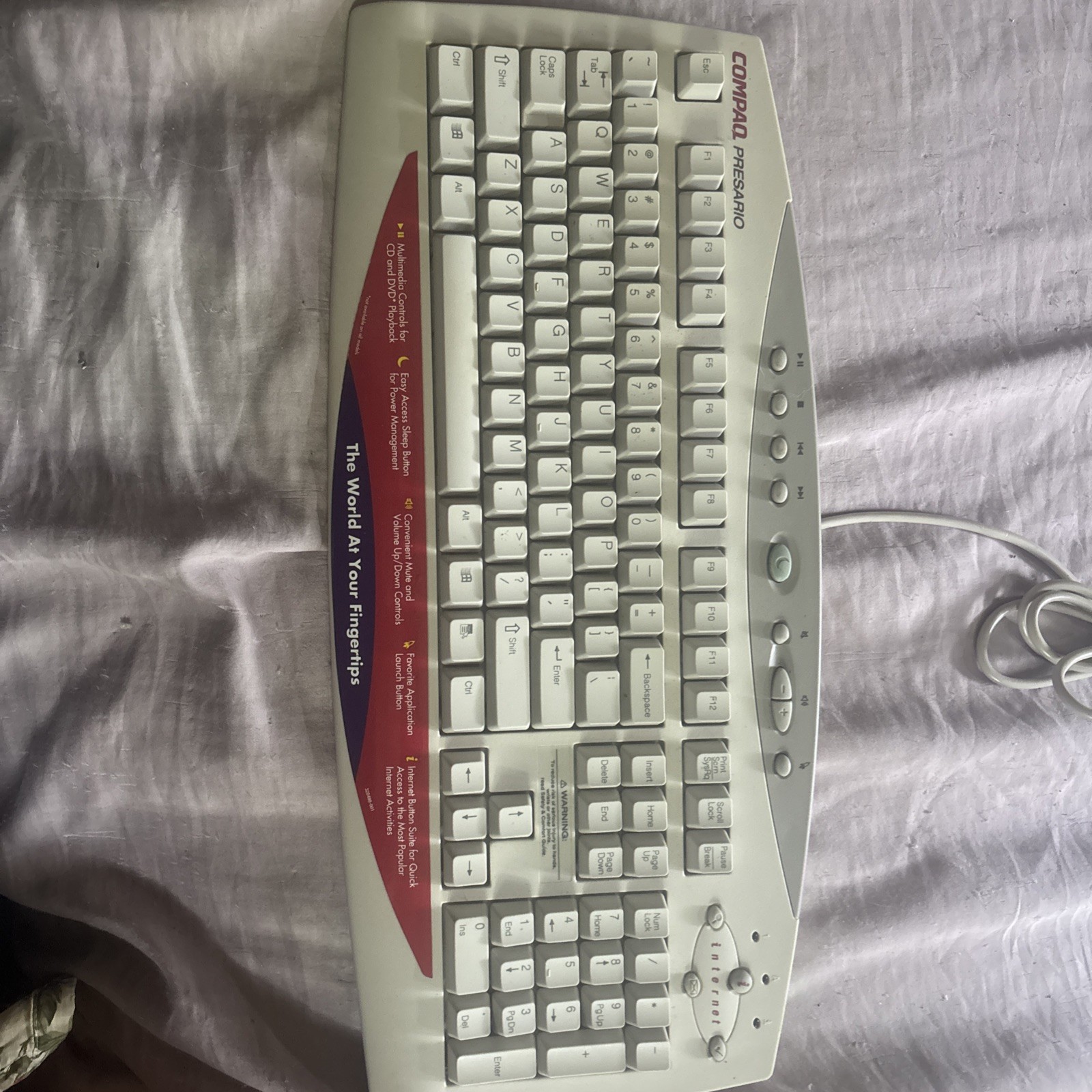 Great condition VTG Compaq Presario Wired Multimedia Keyboard SK-2700 Beige PS/2