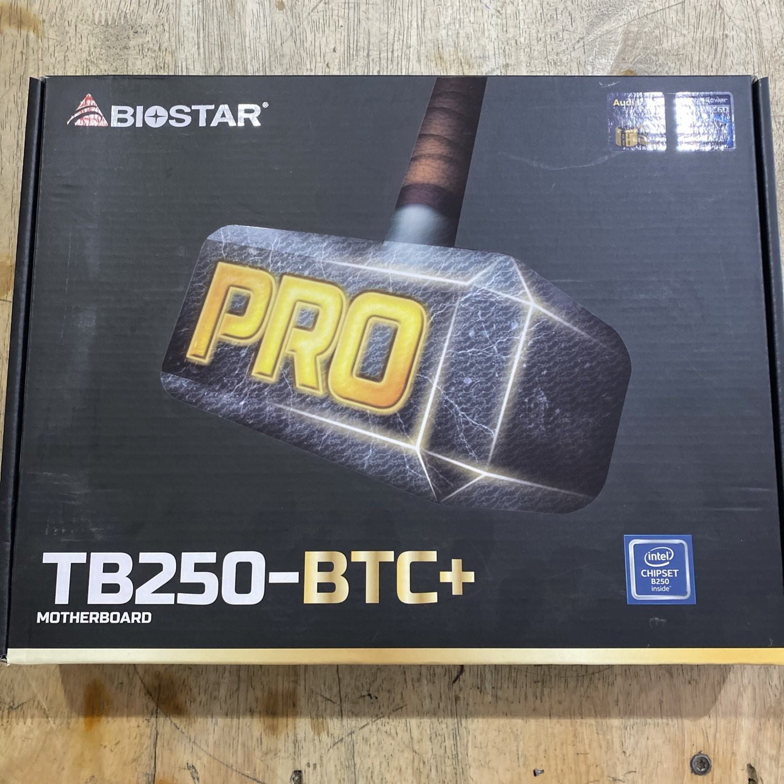 Biostar TB250-BTC Pro LGA1151 DDR4 6 GPU Mining ATX motherboard **READ**