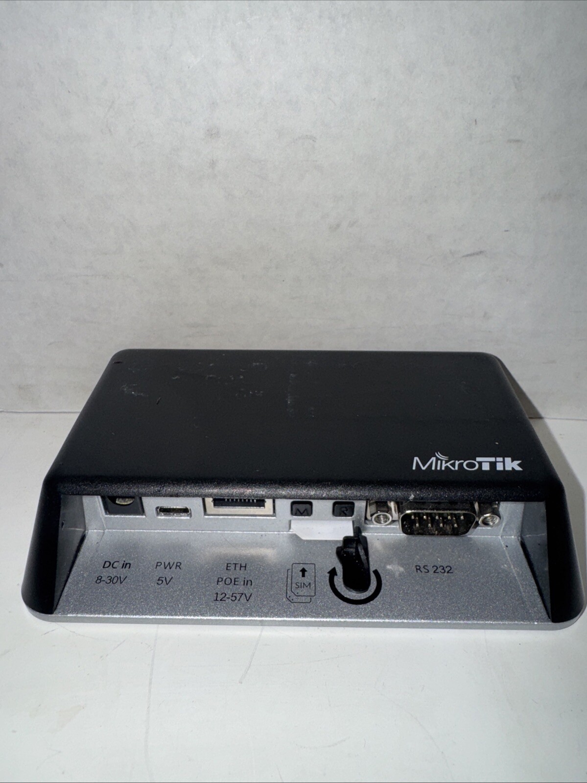 Mikrotik RB912R-2nD-LTm&R11e-LTE US Small Weatherproof Wireless Access Point AP
