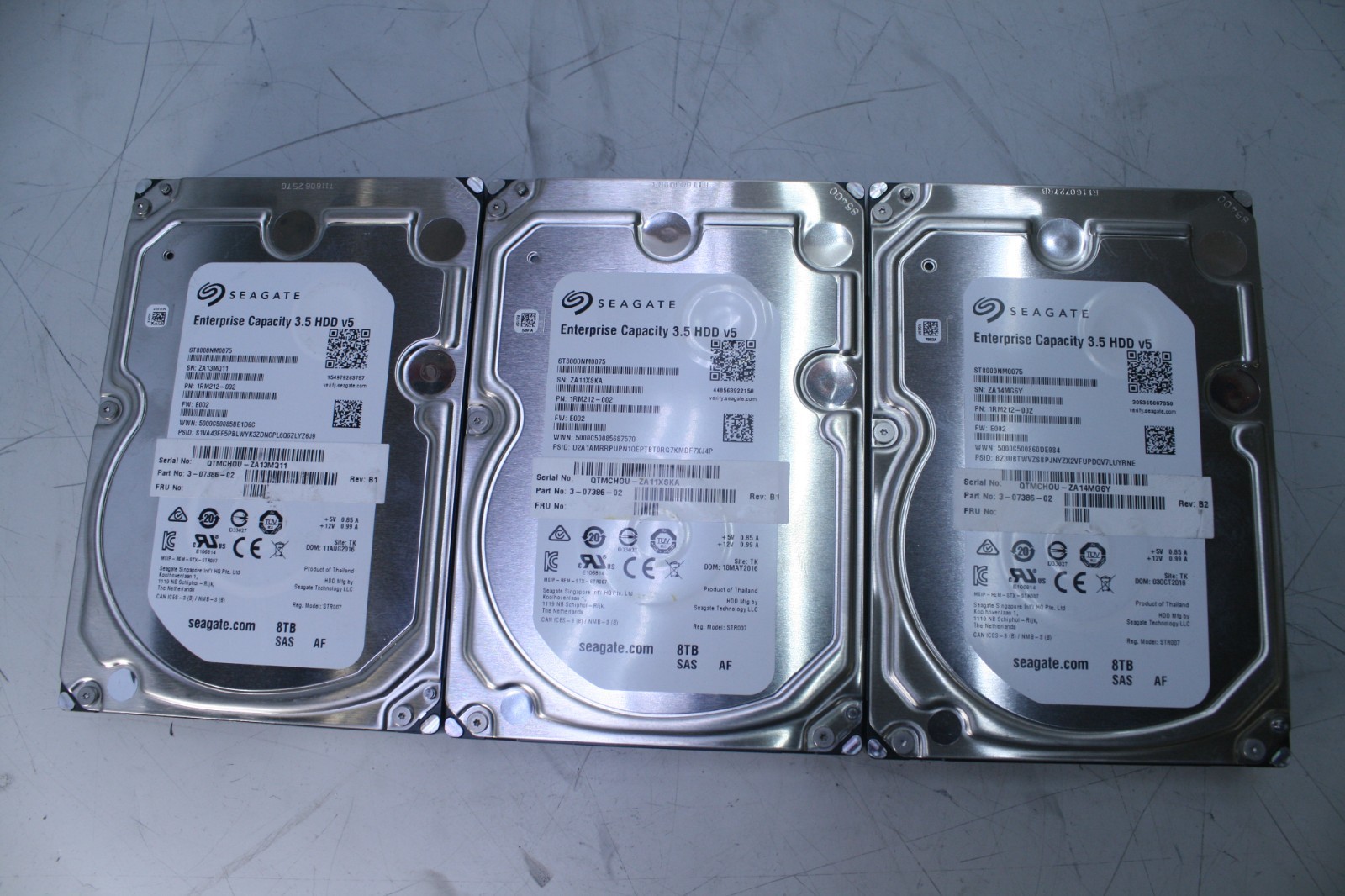 LOT OF 3 Seagate 8TB SAS 3.5 in Enterprise HDD | ST8000NM0075  (T7-B2)