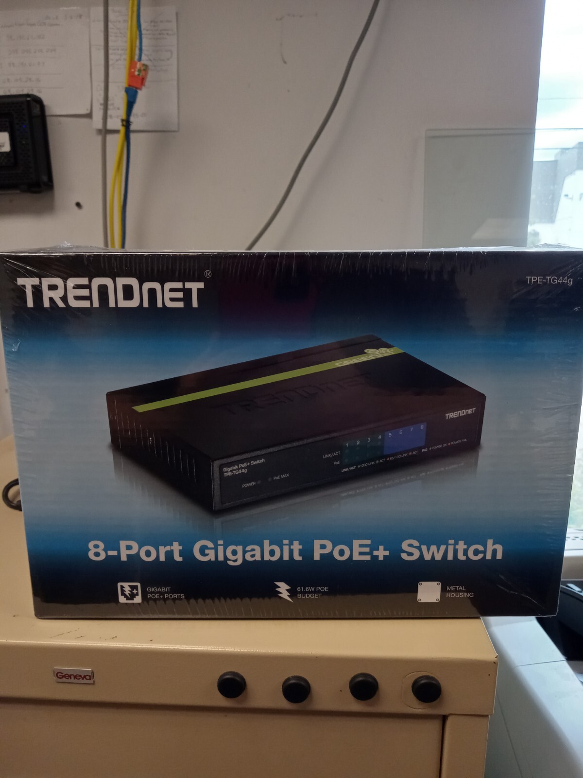 Trendnet TPE-TG82G 8-Port Unmanaged Gigabit PoE Network Switch