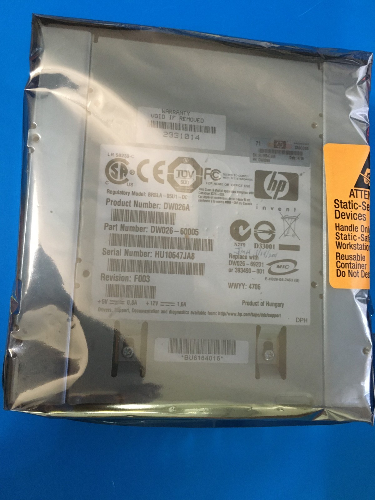 HP StorageWorks DAT 72 USB Data Storage Internal Tape Drive DW026A  DW026-60005