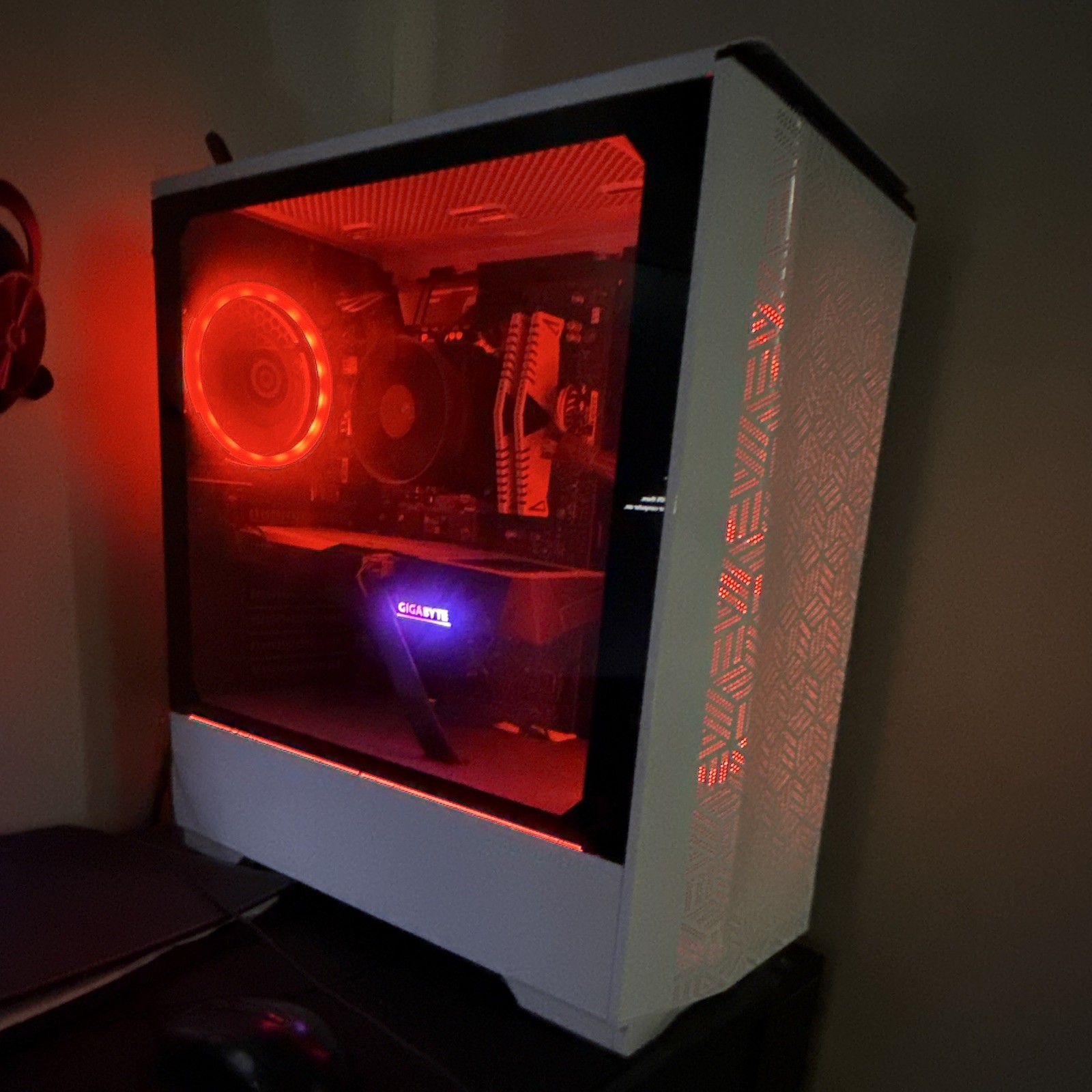 CyberPowerPC Gaming PC Ryzen 7 5800X RTX 3060 Ti 8GB 16GB RAM 1TB SSD Win 11