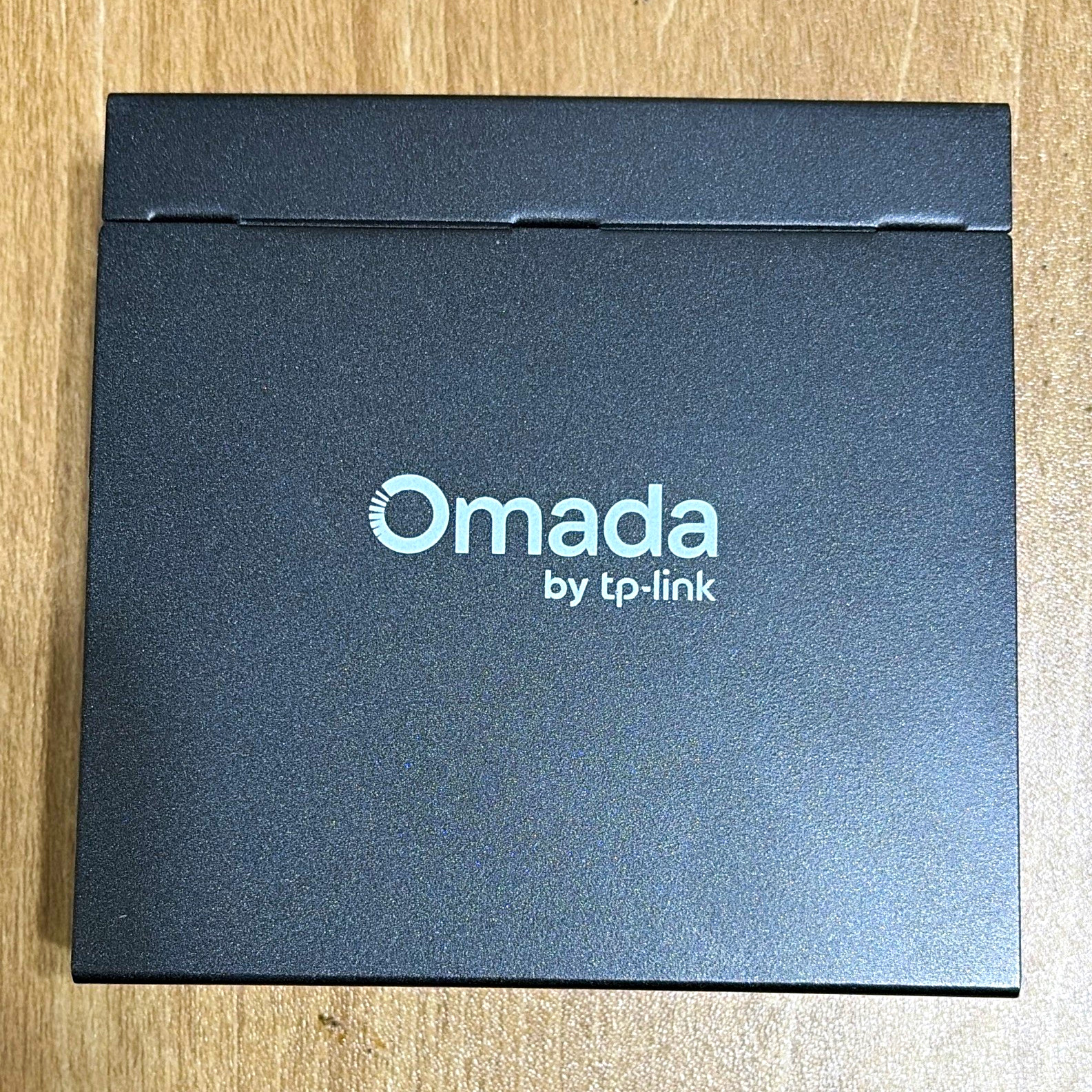 TP-LINK Omada OC200 Cloud Controller Model Omada OC200 MPN OC200