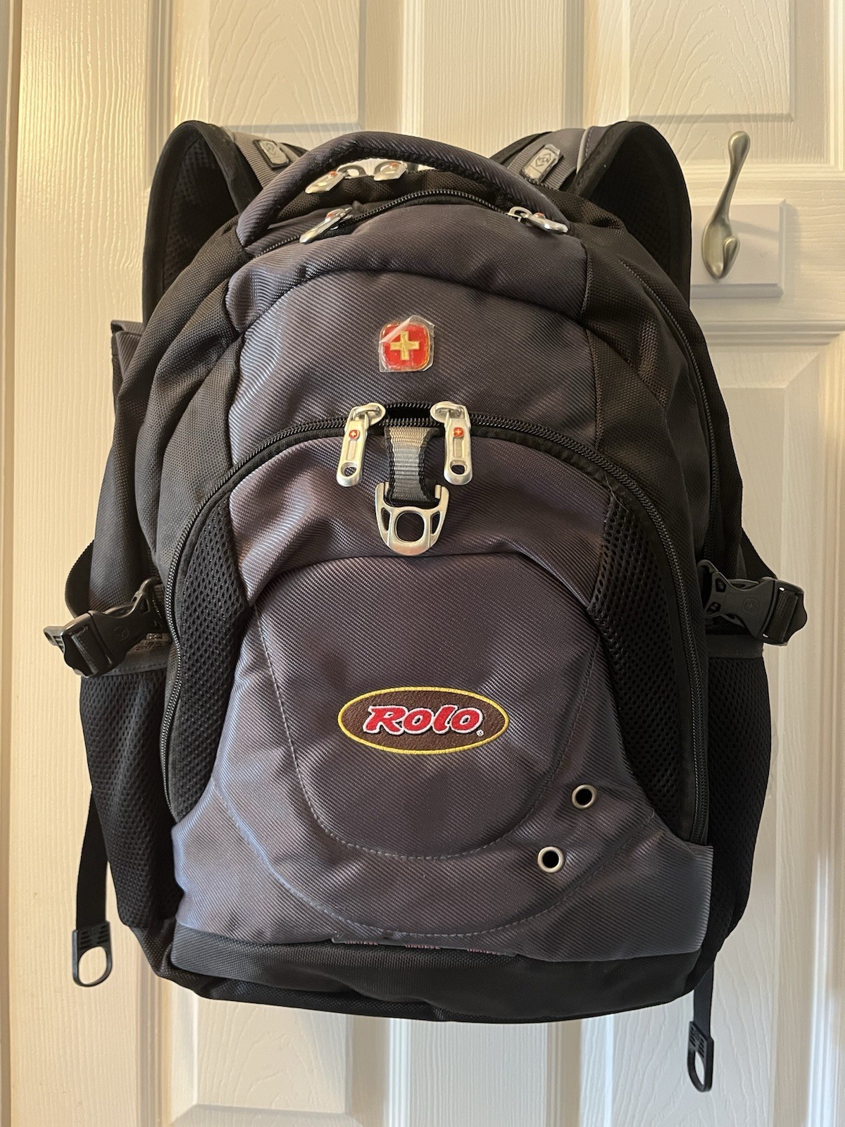 NEW Wenger SWISS GEAR Laptop Backpack in Gray/Black w/Hershey "ROLO" Logo, RARE