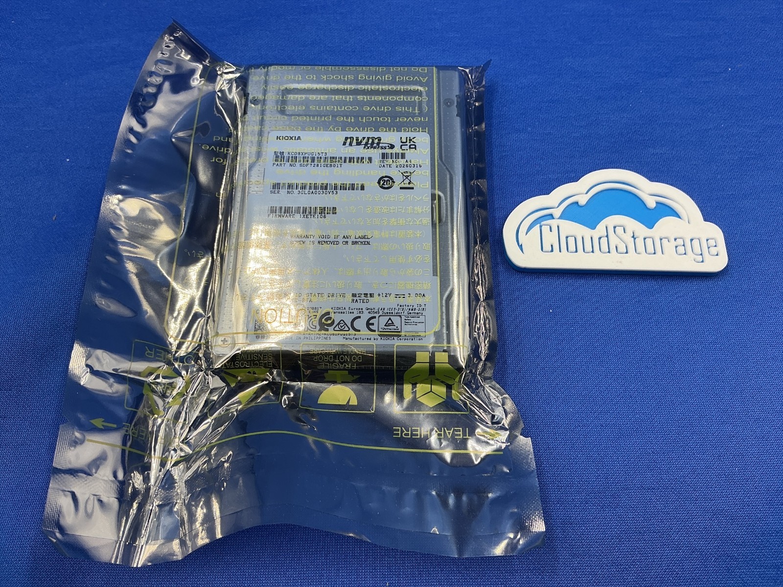 NEW KIOXIA CD8P-R Series 15.36TB PCIe5.0 x4 NVMe 2.5'' Internal SSD KCD8XPUG15T3