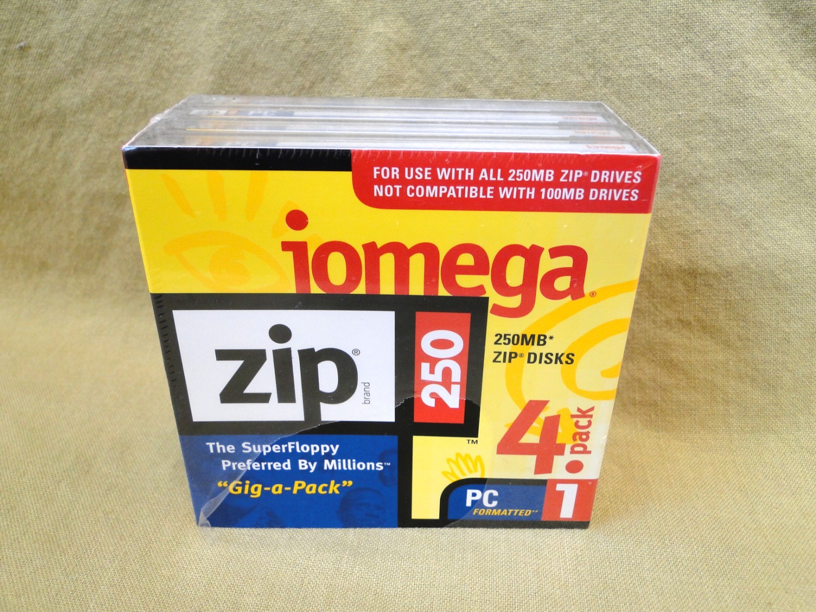 Vintage 1998 iomega 250 MB Zip Disks (4 Pack)
