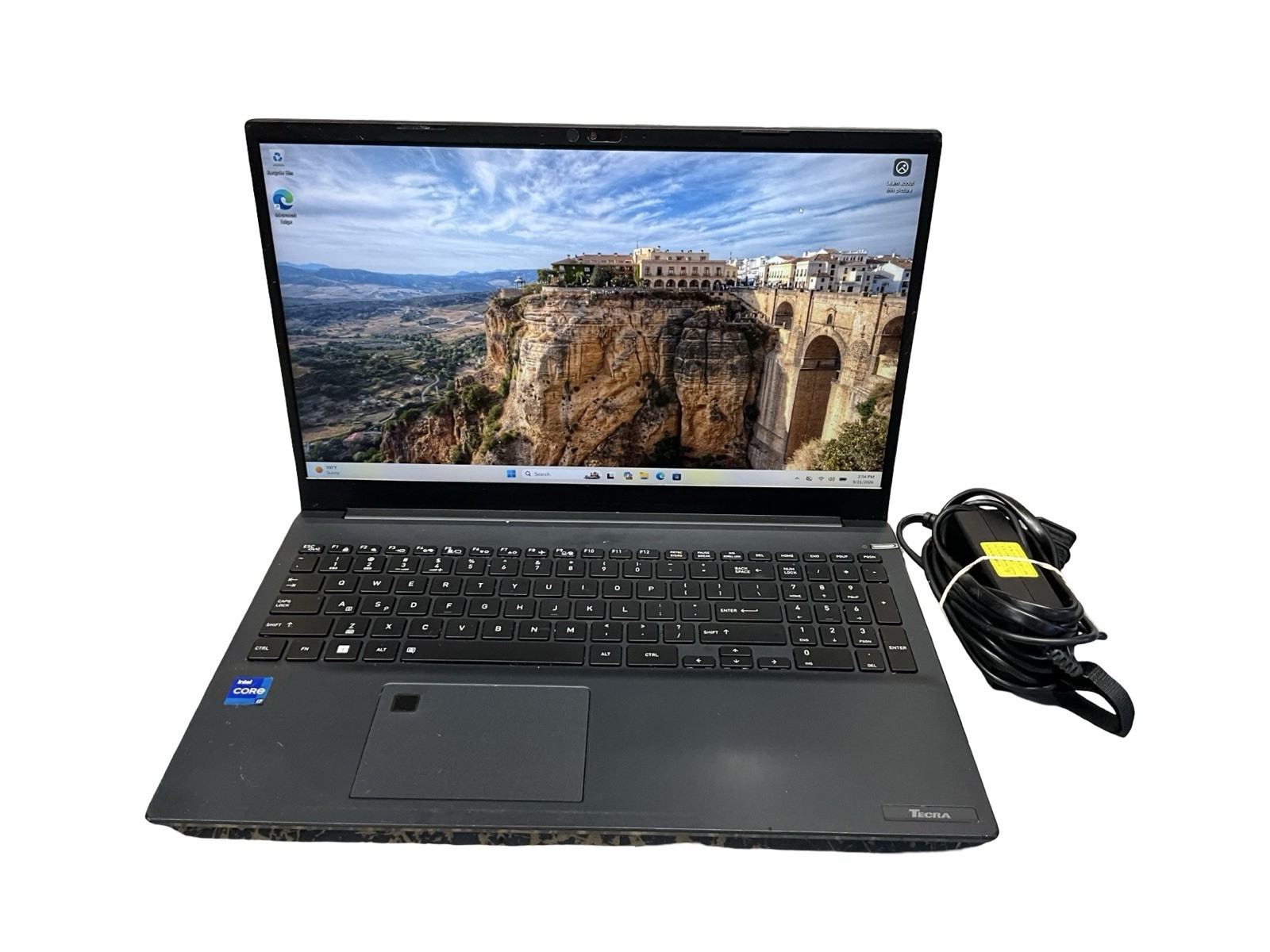 Dynabook Toshiba Tecra A50-K 16" I7-1360P  16gb Ram 512GB Ssd Win11P