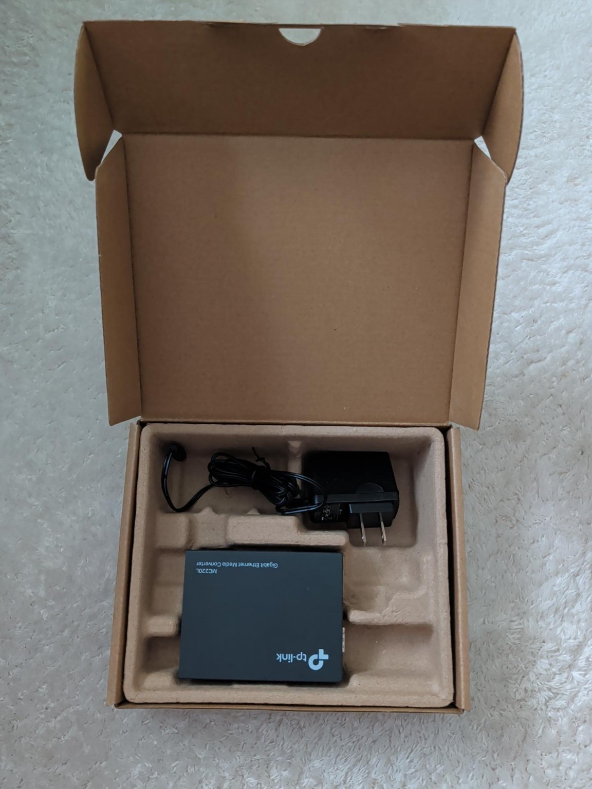 TP-Link MC220L Gigabit SFP Media Converter Ver 4.6 with Power Adapter & Box