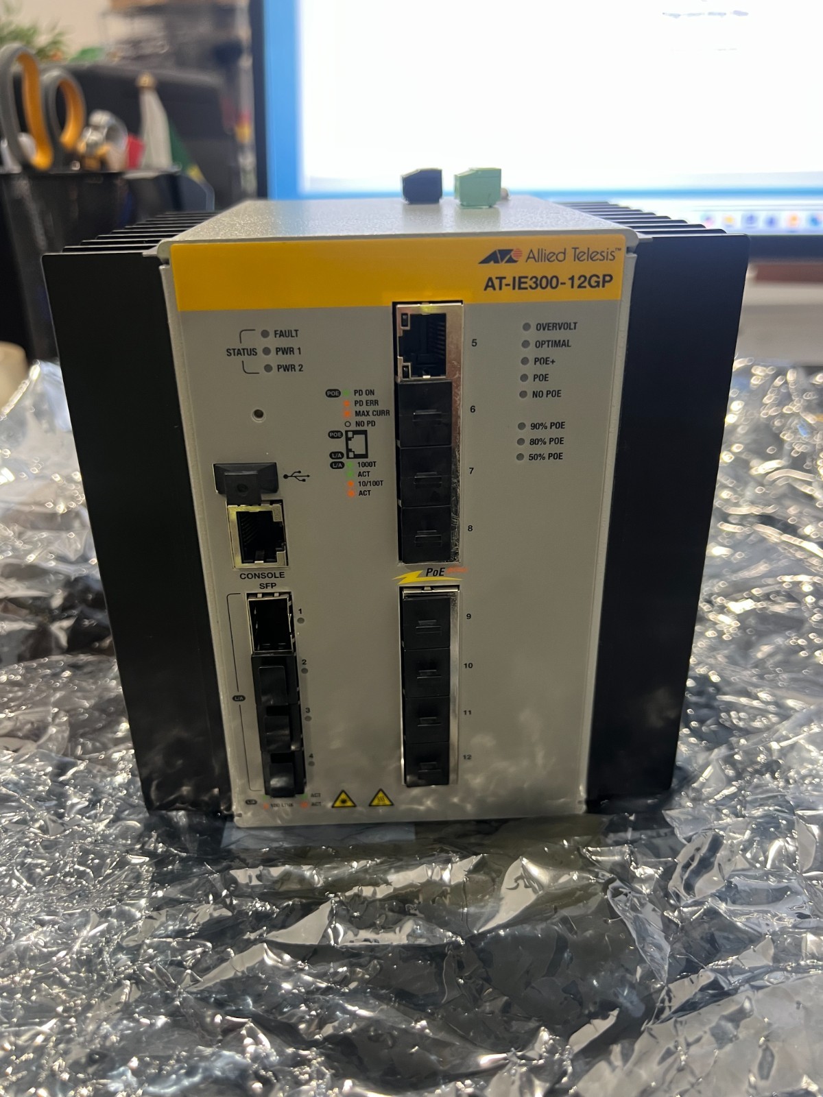 Allied Telesis AT-IE300-12GP Industrial Gigabit PoE+ Switch 8 Port PoE 4 SFP