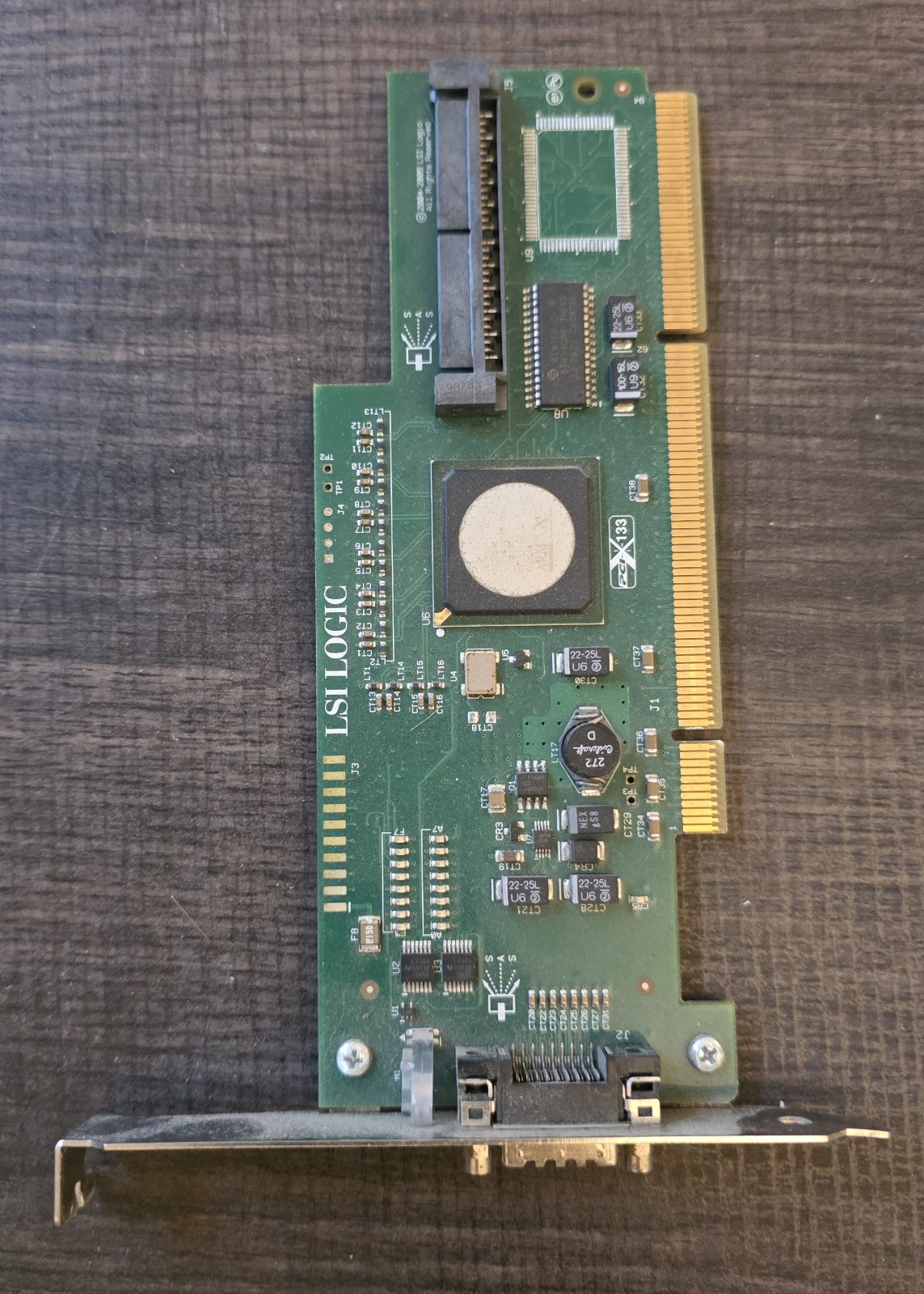 LSI Logic SAS/SCSI controller LSI53C1068 (LSISAS1068 B0) 