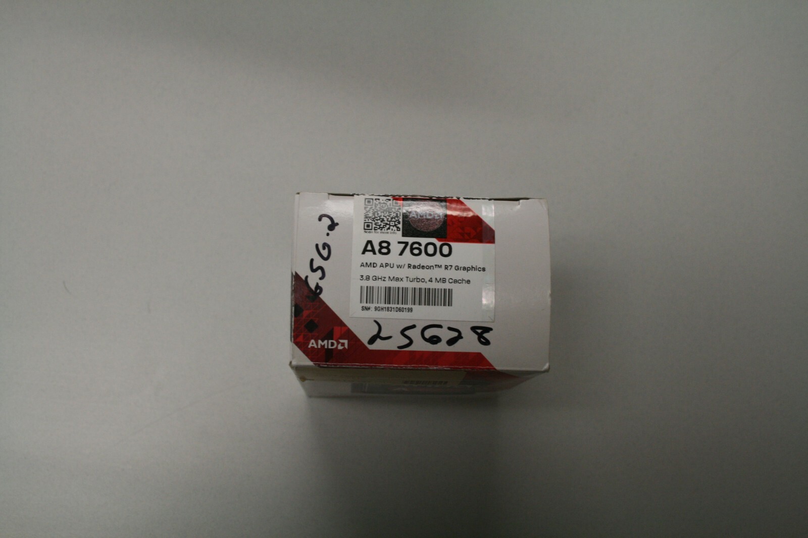 AMD A8-7600 APU W/RADEON R7 GRAPHICS 3.8GHz MAX TURBO, 4MB CACHE