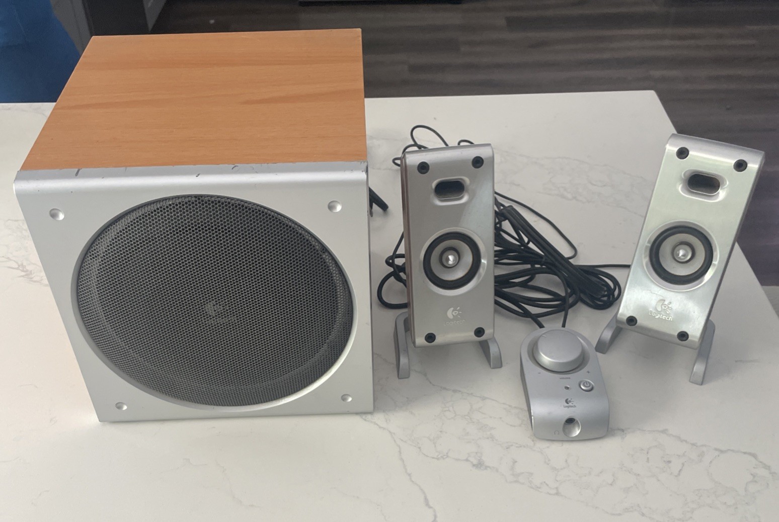 Logitech Z3 S-0085A Wood Grain 2.1 Speakers Subwoofer Wired Remote L/R