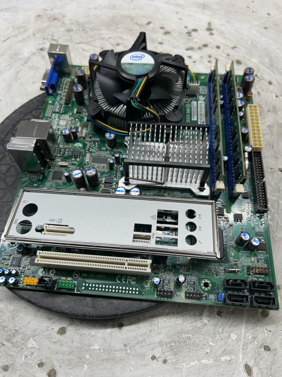 Intel Motherboard DG41RQ Intel Pentium Dual-Core E6500 2.93GHz 4GB