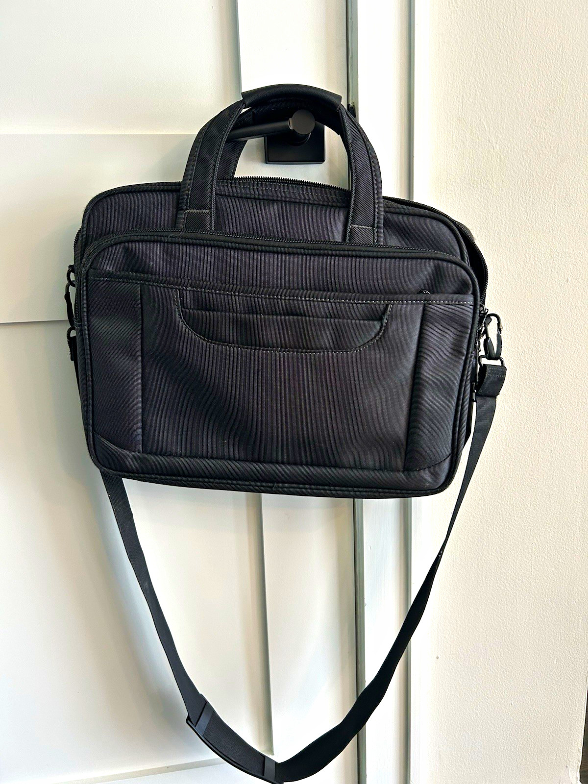 Black Polyester 13 in Laptop Shoulder/Messenger Bag Padded Zip-Around Strap