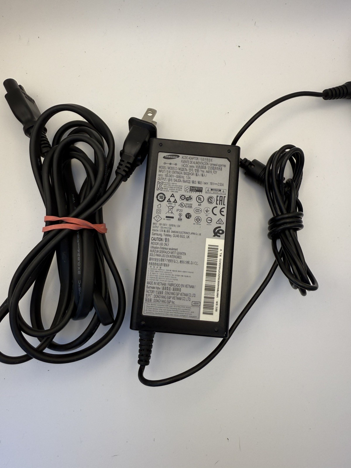 Genuine Samsung TV Monitor AC/DC Adapter Power Supply A4819_FDY 19V 2.53A 48W