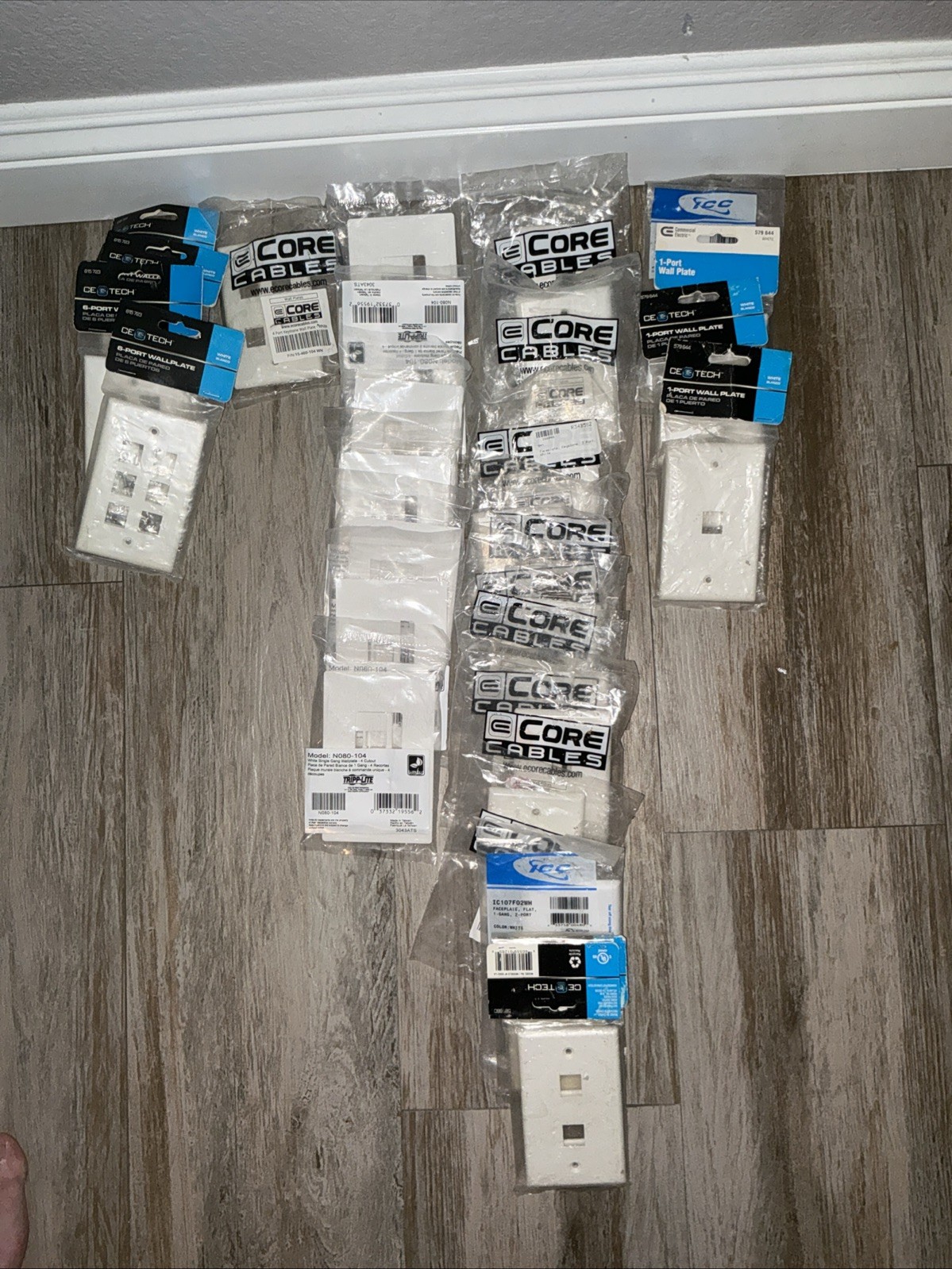 Lot Of 29 Keystone Cat 6 RJ45 Faceplates 1,2,4 &6 Port