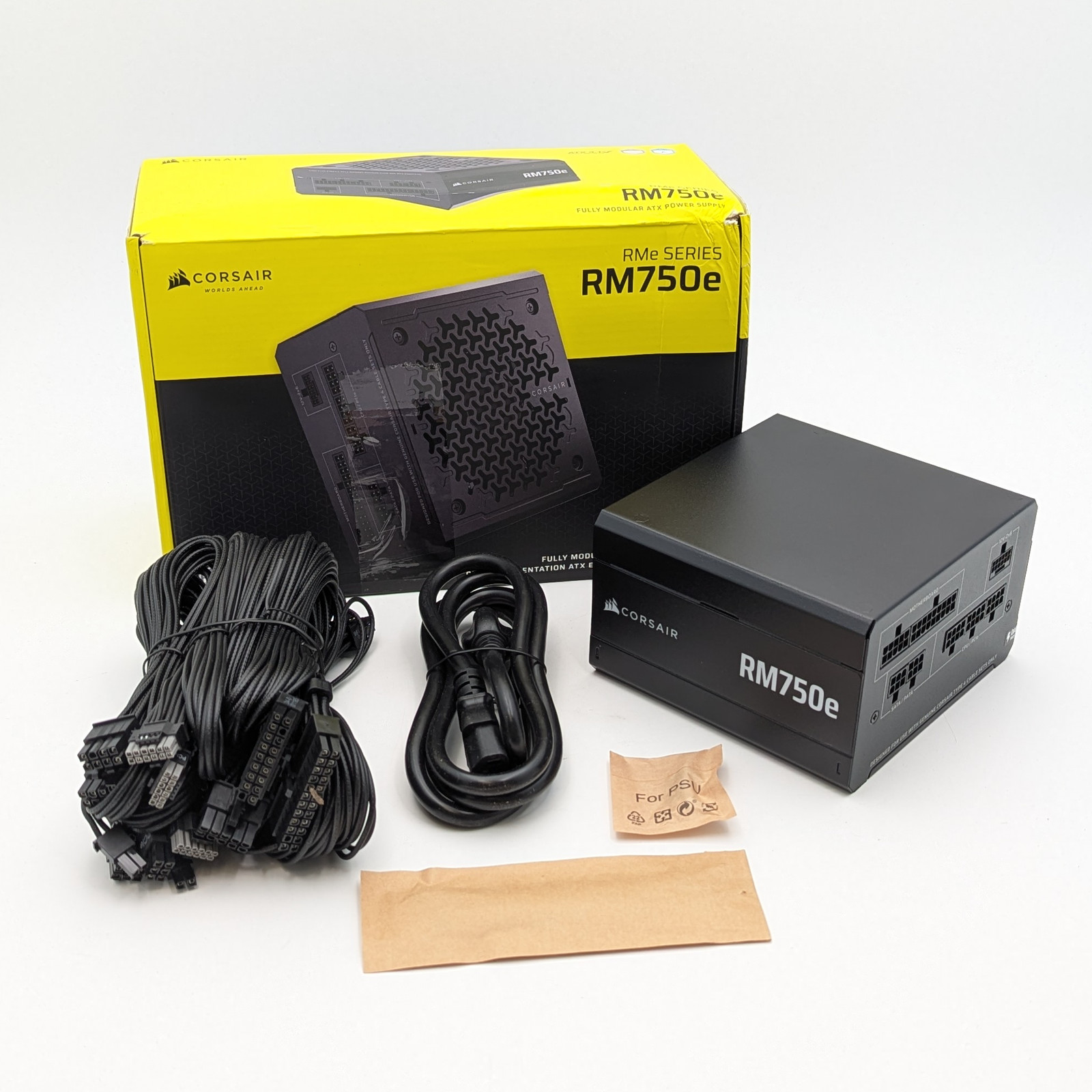 Corsair RMe Series RM750e 750W ATX Fully Modular Power Supply (CP-9020295-NA)