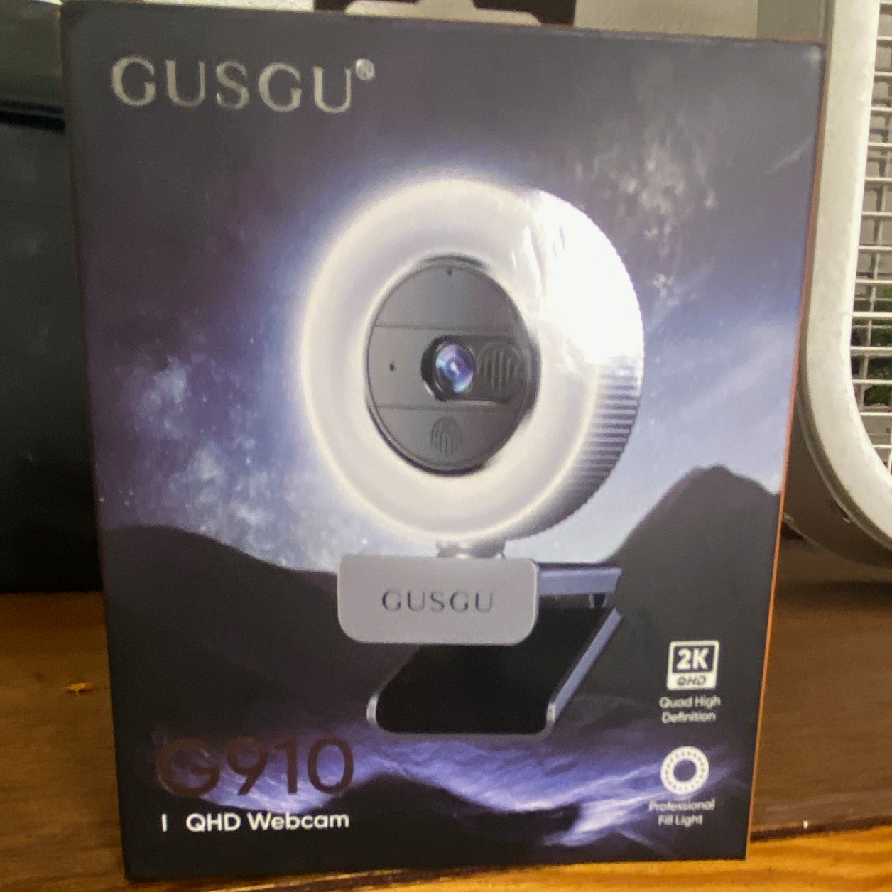 GUSGU G910 QHD 2K 2560x1440 USB Webcam with Fill Light, Black